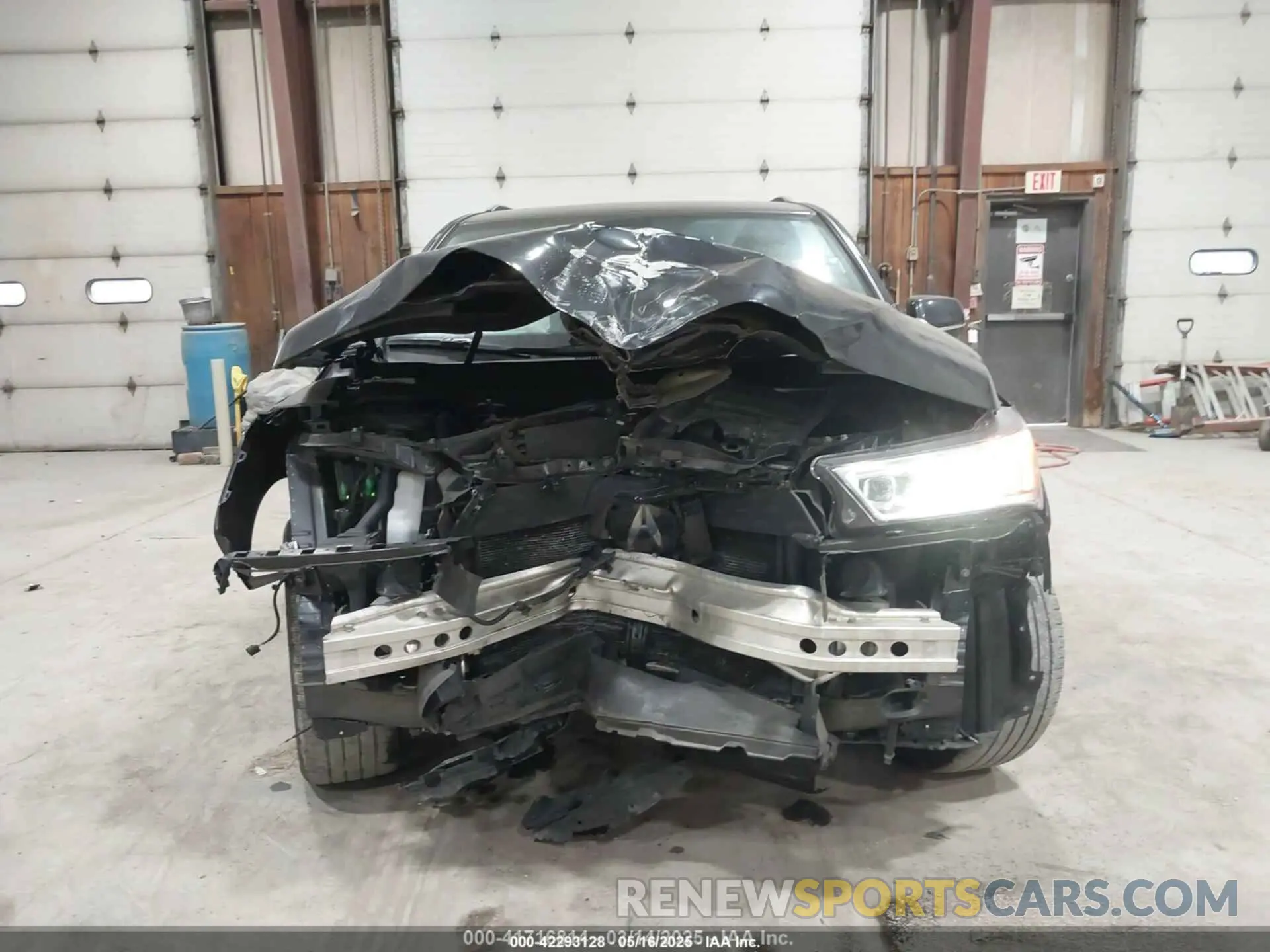 6 Photograph of a damaged car 5J8YD4H89KL015348 ACURA MDX 2019