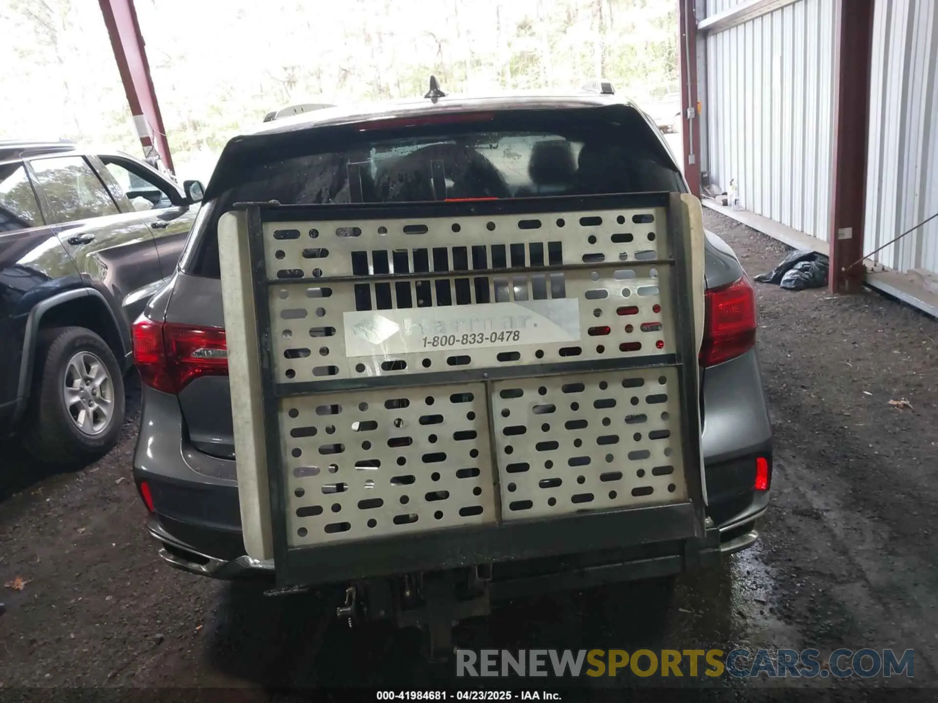 15 Photograph of a damaged car 5J8YD4H8XKL003483 ACURA MDX 2019