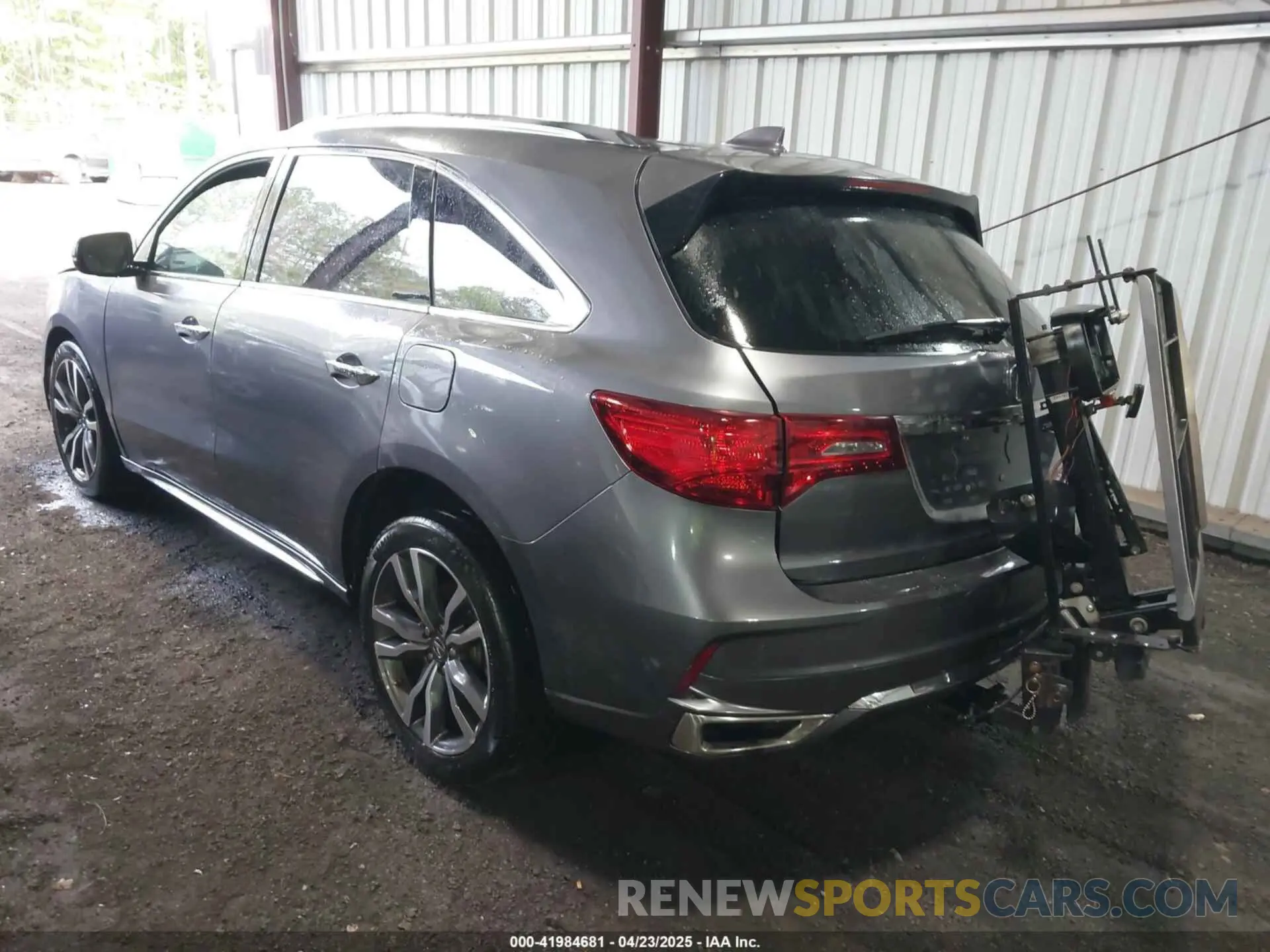 3 Photograph of a damaged car 5J8YD4H8XKL003483 ACURA MDX 2019