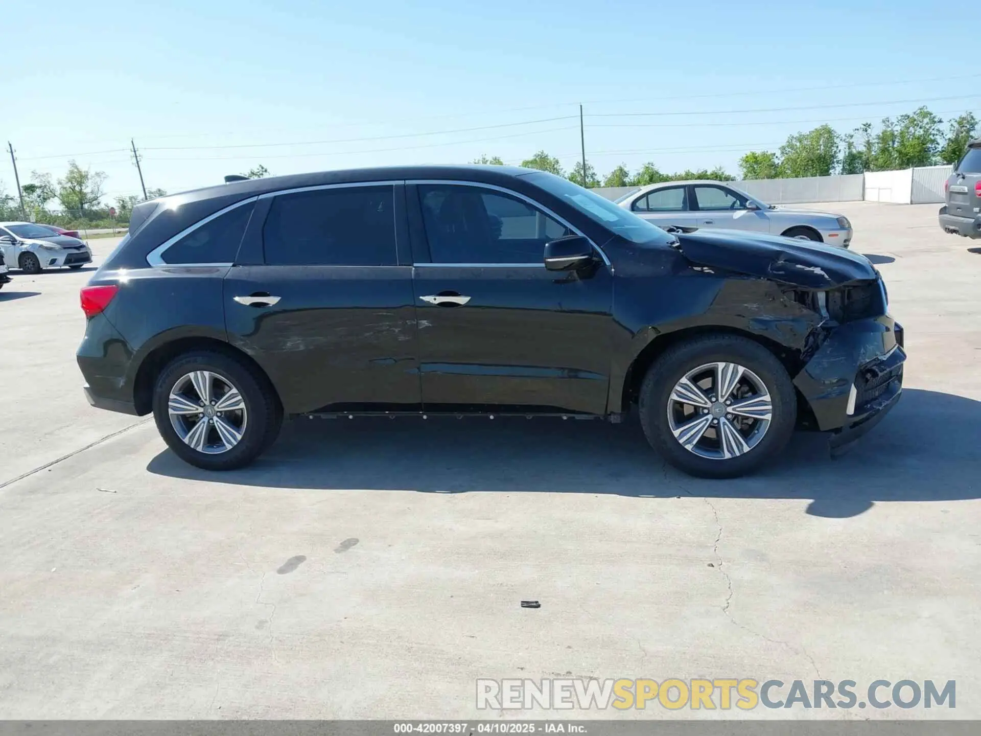 13 Photograph of a damaged car 5J8YD3H30LL002987 ACURA MDX 2020