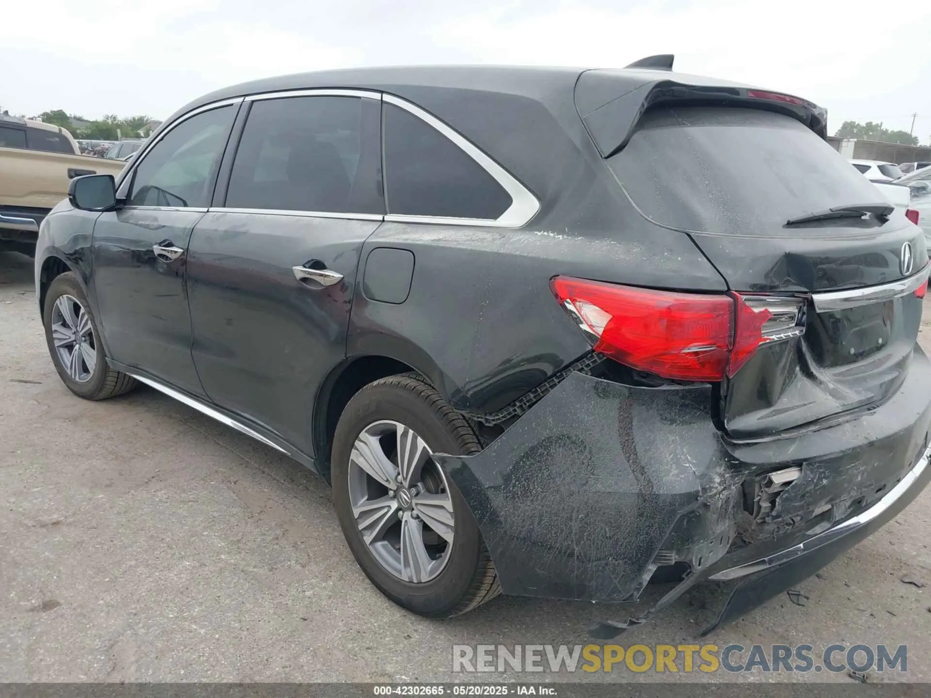 3 Photograph of a damaged car 5J8YD3H33LL007990 ACURA MDX 2020