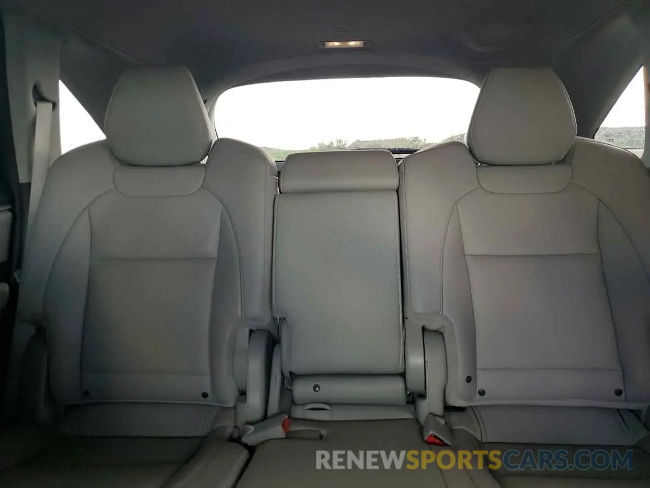 10 Photograph of a damaged car 5J8YD3H35LL014388 ACURA MDX 2020