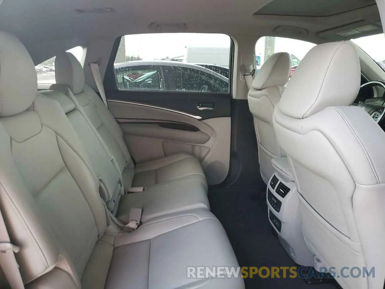 11 Photograph of a damaged car 5J8YD3H35LL014388 ACURA MDX 2020