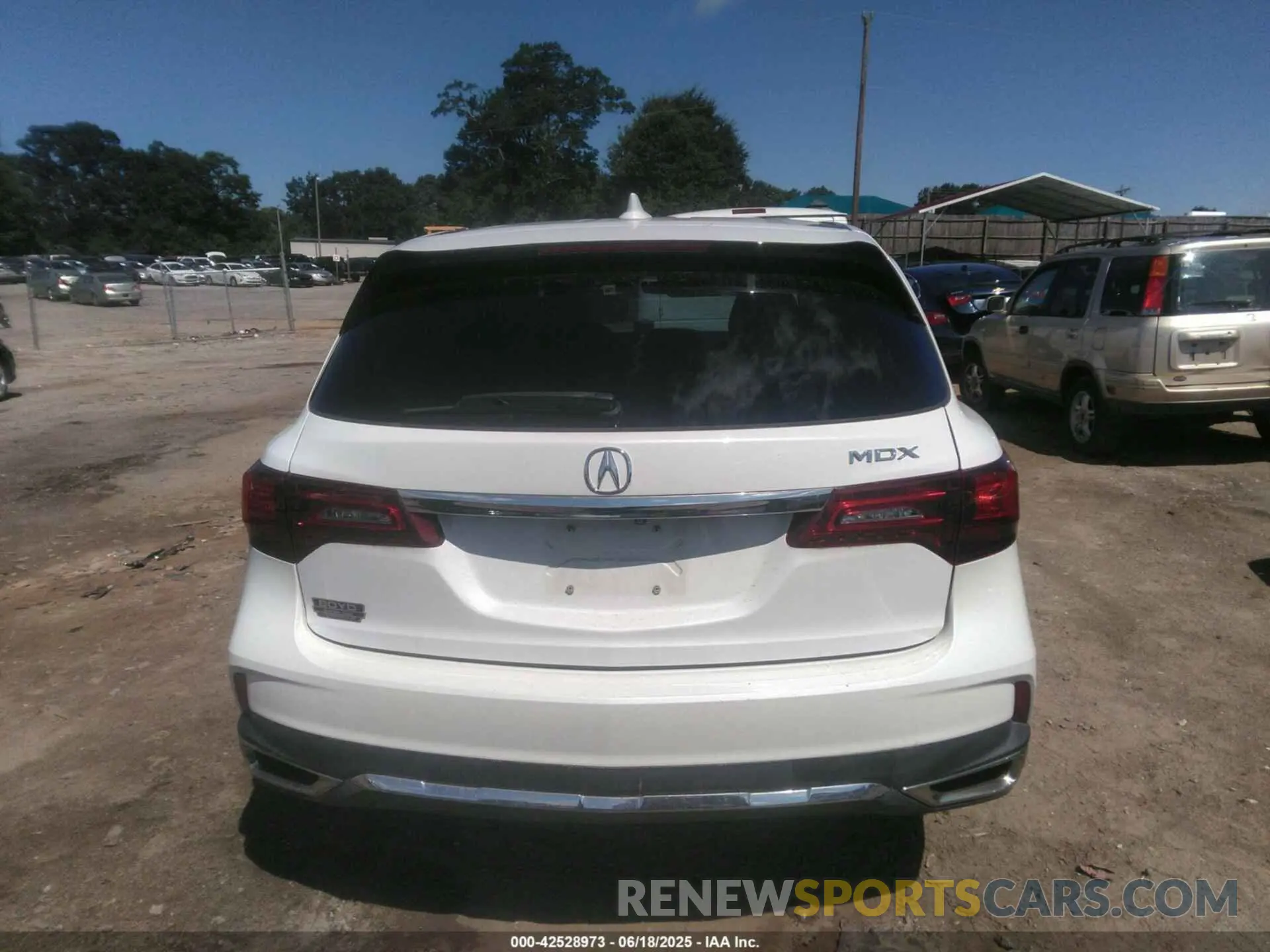 16 Photograph of a damaged car 5J8YD3H38LL012747 ACURA MDX 2020