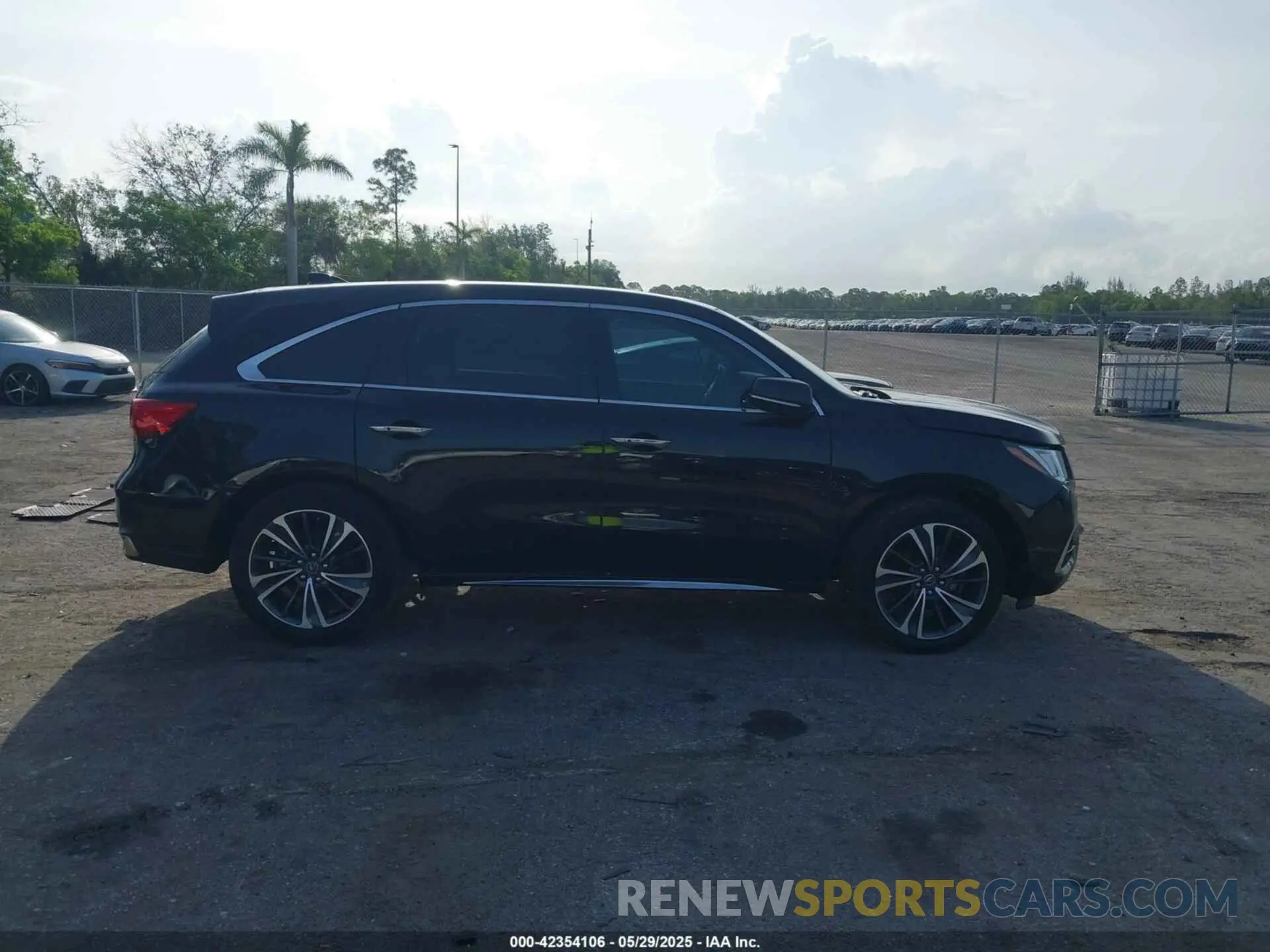 14 Photograph of a damaged car 5J8YD3H53LL005111 ACURA MDX 2020