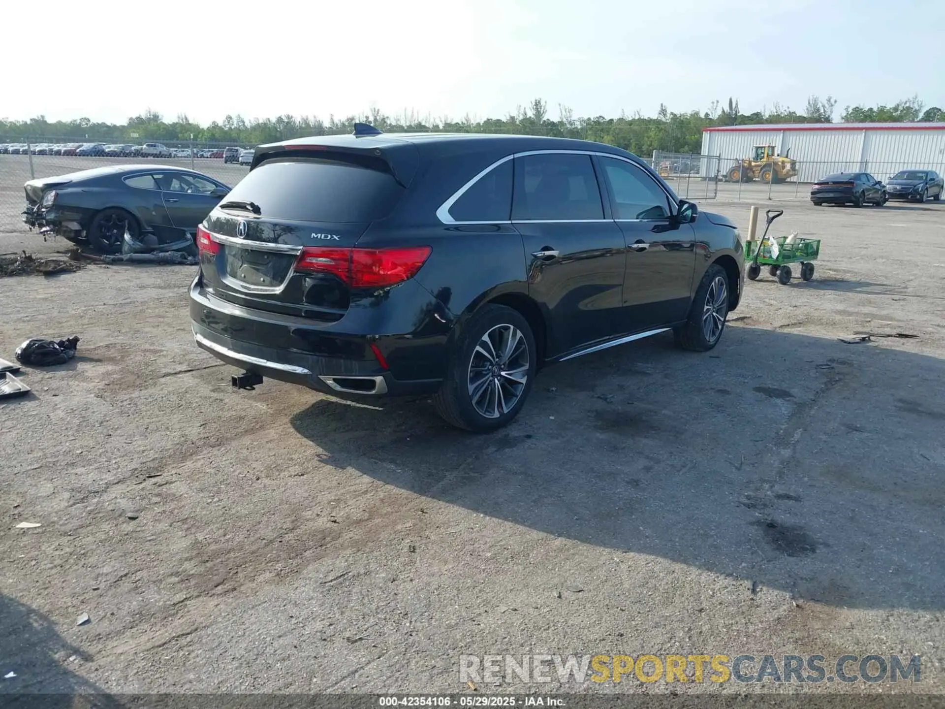 4 Photograph of a damaged car 5J8YD3H53LL005111 ACURA MDX 2020