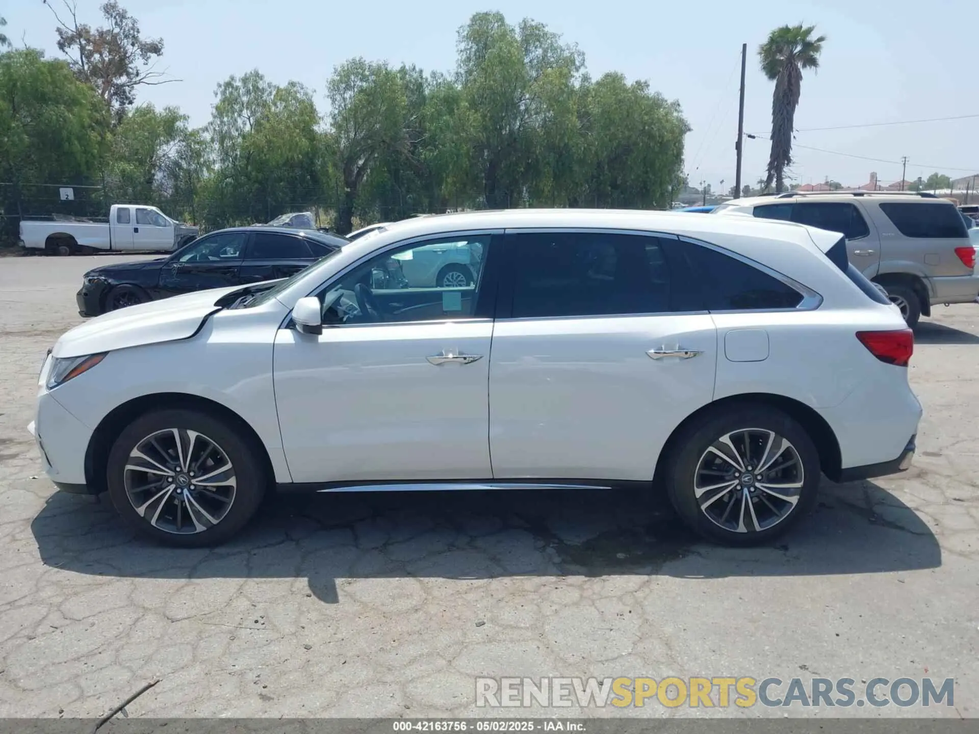 14 Photograph of a damaged car 5J8YD3H54LL001794 ACURA MDX 2020