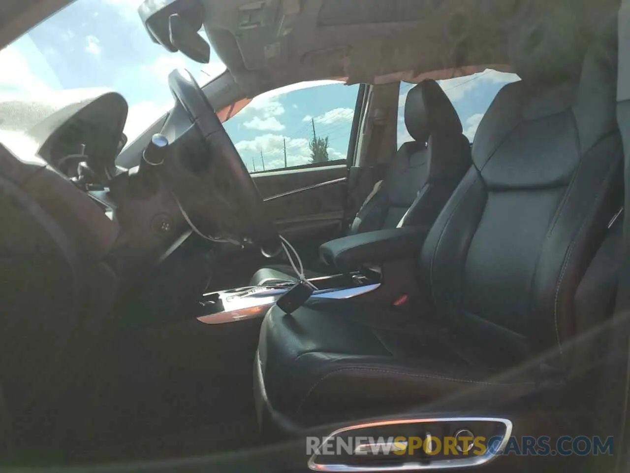 7 Photograph of a damaged car 5J8YD3H59LL001600 ACURA MDX 2020