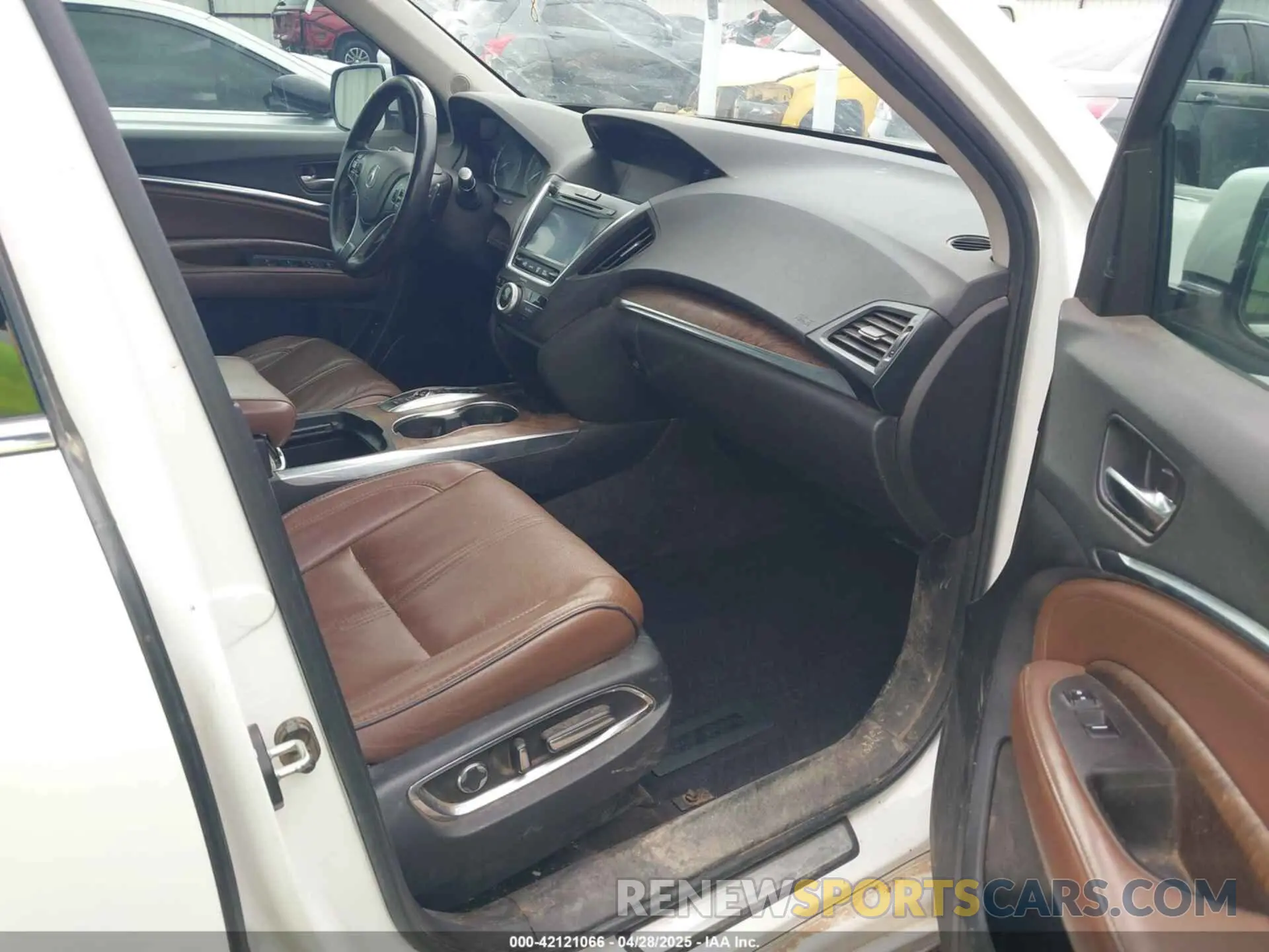 5 Photograph of a damaged car 5J8YD3H87LL008913 ACURA MDX 2020