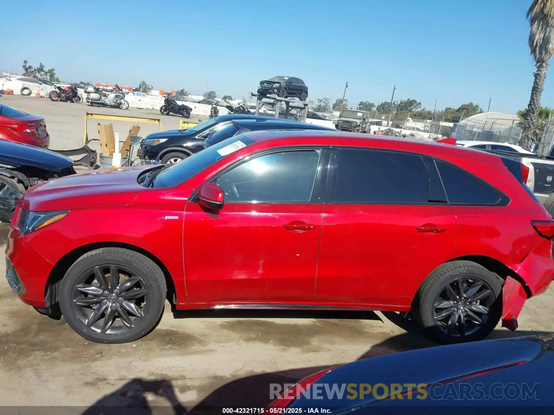 14 Photograph of a damaged car 5J8YD4H03LL025126 ACURA MDX 2020