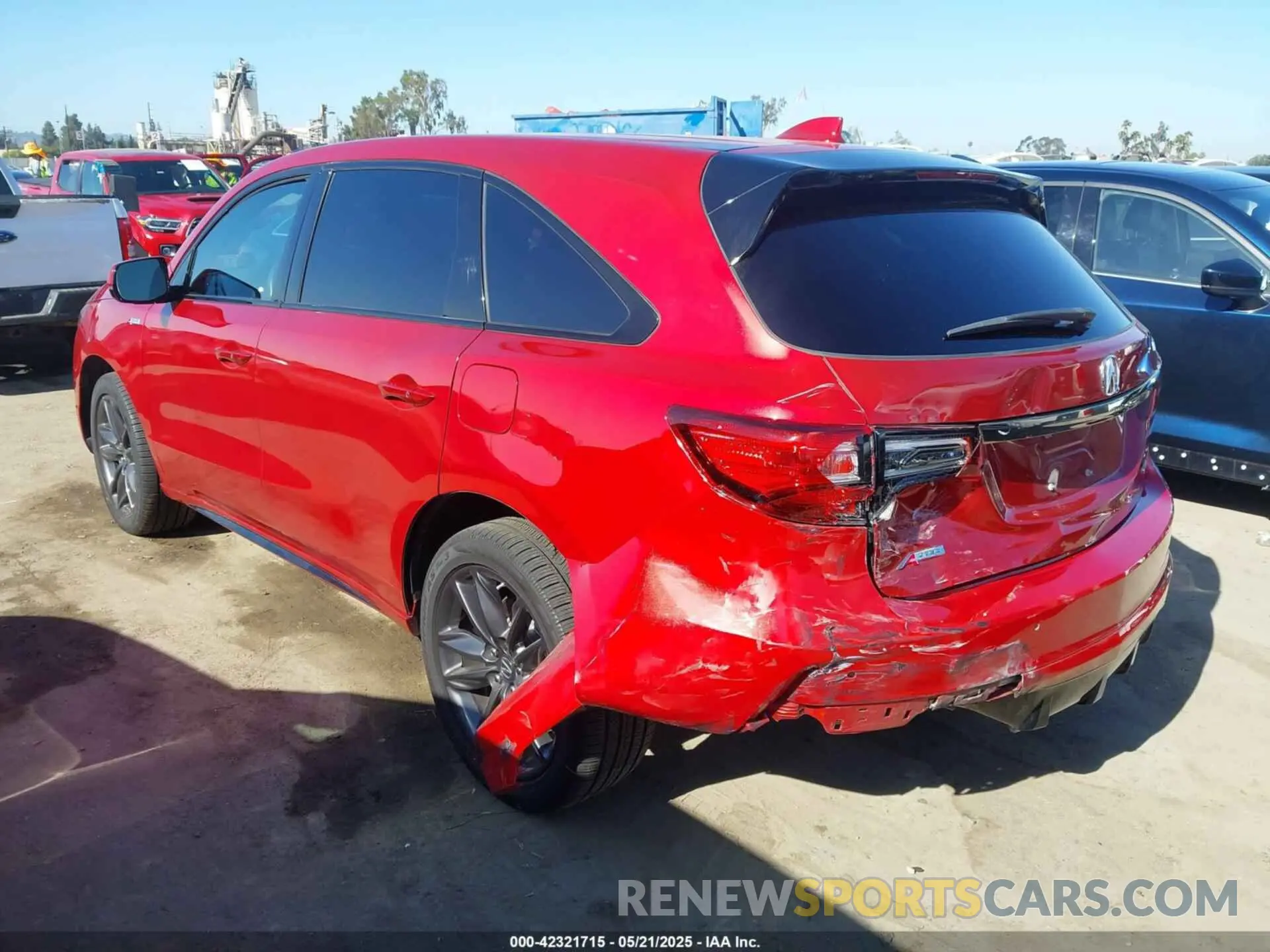 3 Photograph of a damaged car 5J8YD4H03LL025126 ACURA MDX 2020
