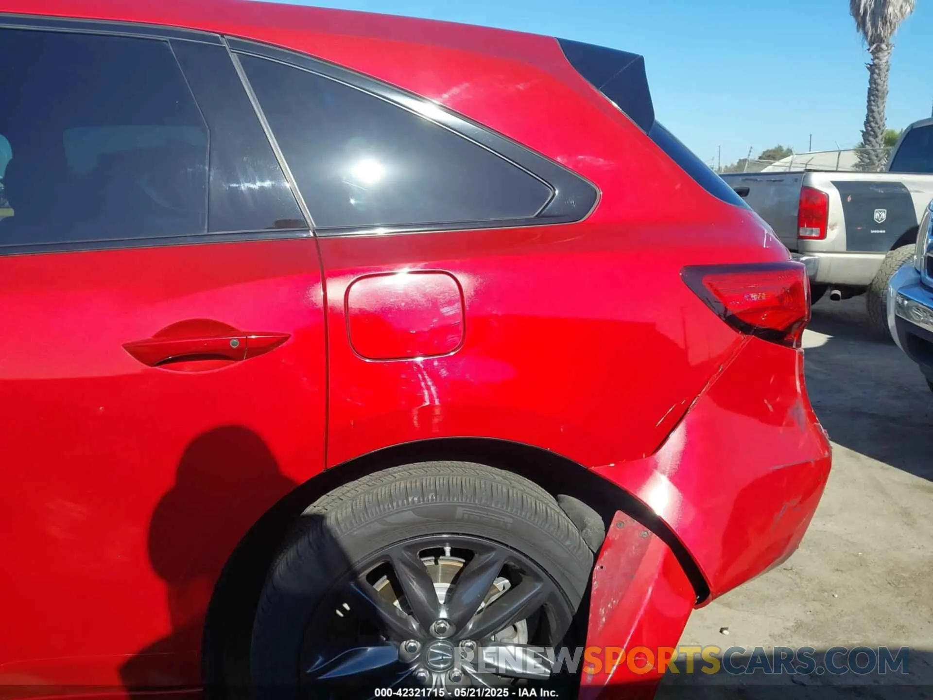 6 Photograph of a damaged car 5J8YD4H03LL025126 ACURA MDX 2020