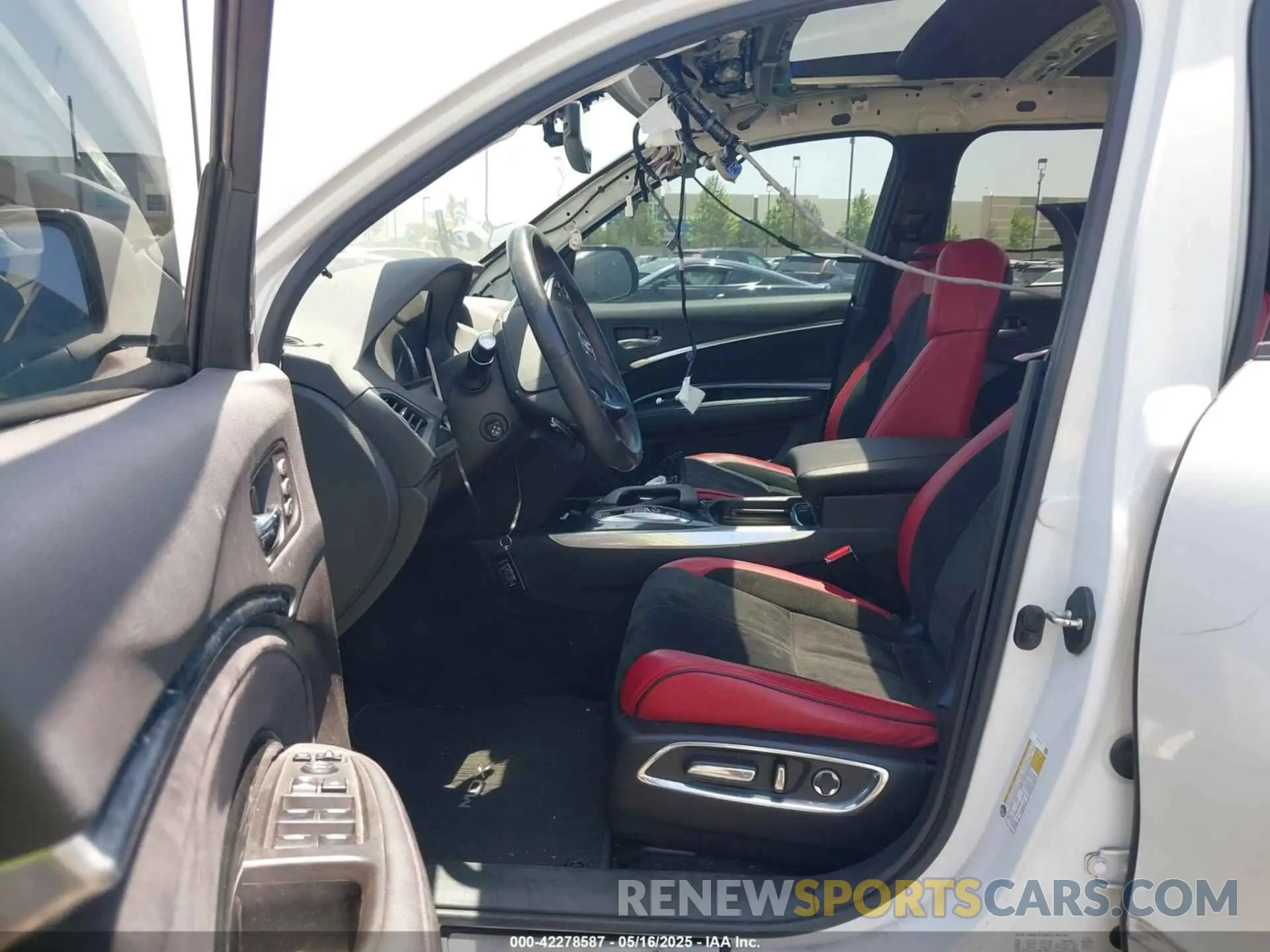 5 Photograph of a damaged car 5J8YD4H05LL012376 ACURA MDX 2020