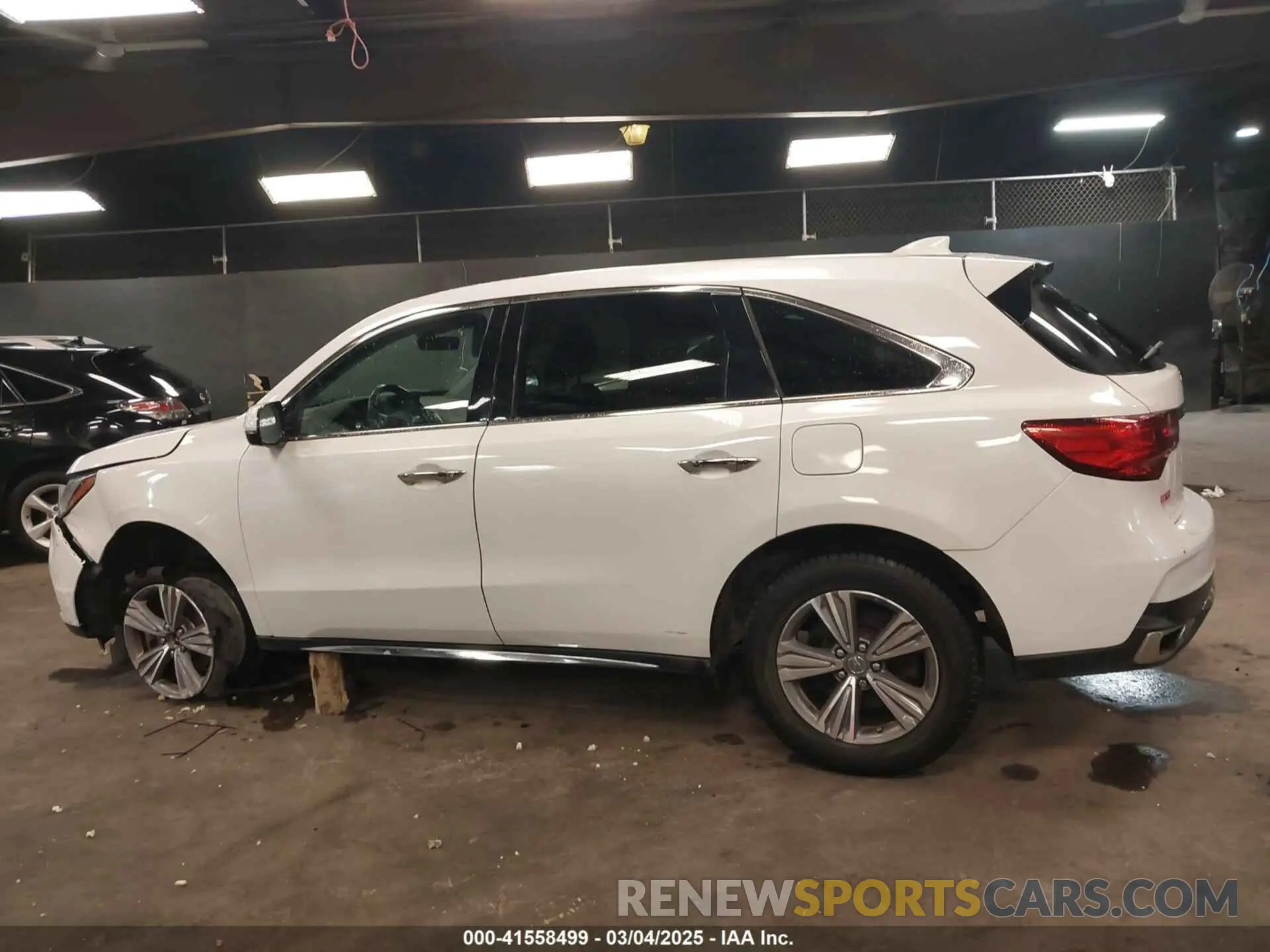 14 Photograph of a damaged car 5J8YD4H30LL009279 ACURA MDX 2020
