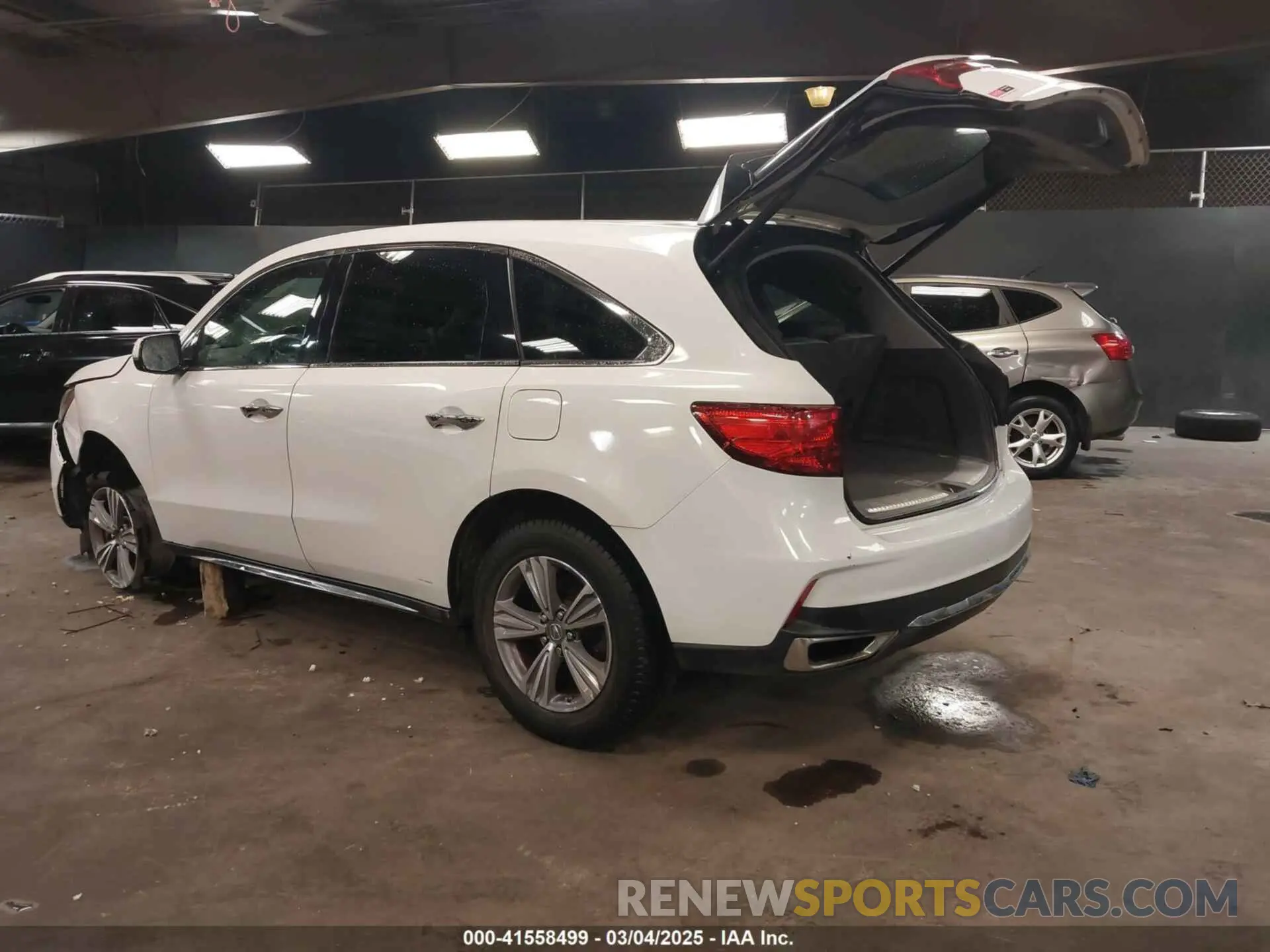3 Photograph of a damaged car 5J8YD4H30LL009279 ACURA MDX 2020