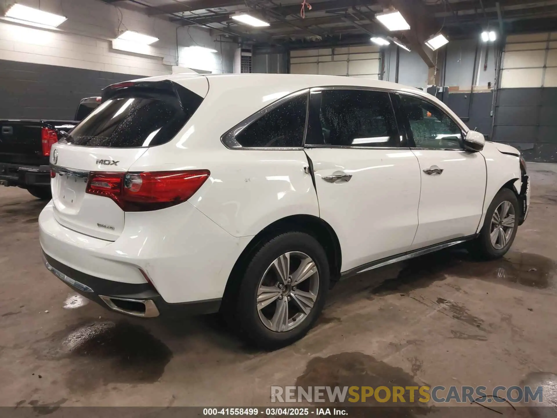4 Photograph of a damaged car 5J8YD4H30LL009279 ACURA MDX 2020