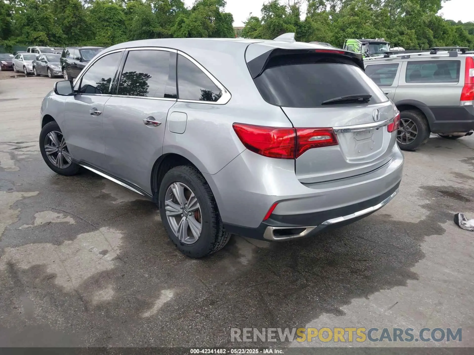 3 Photograph of a damaged car 5J8YD4H30LL051645 ACURA MDX 2020