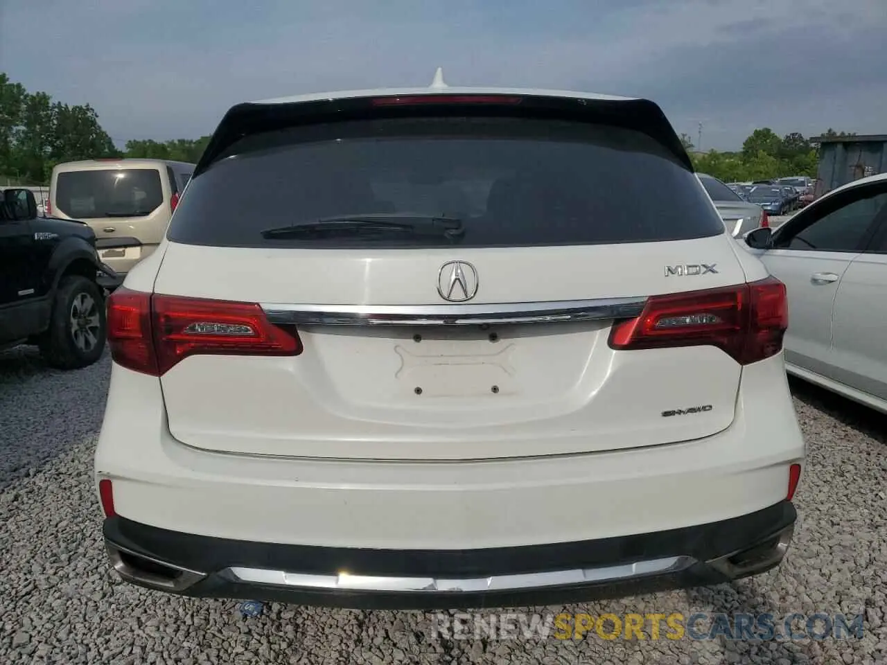 6 Photograph of a damaged car 5J8YD4H31LL011817 ACURA MDX 2020