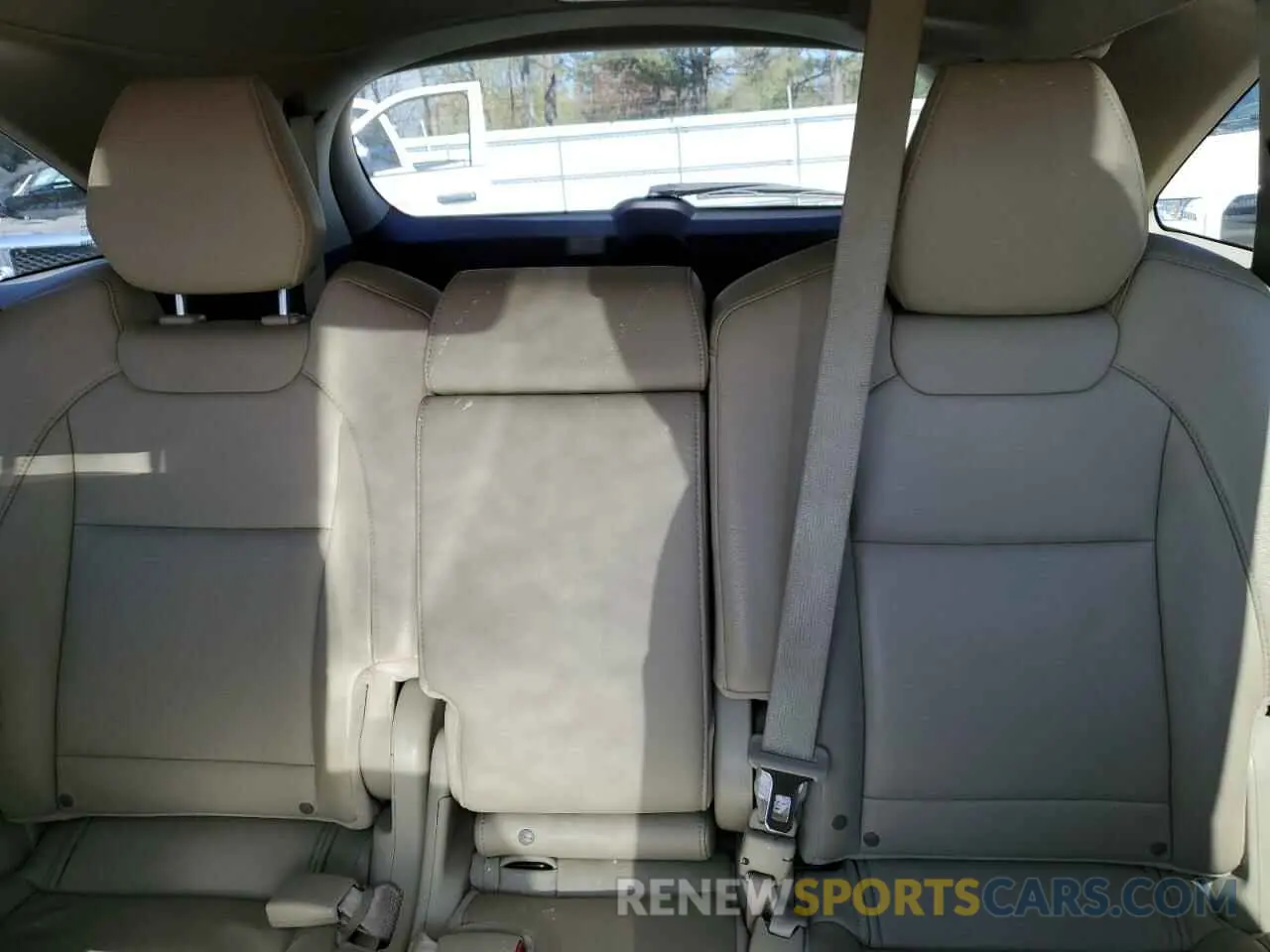 10 Photograph of a damaged car 5J8YD4H34LL023444 ACURA MDX 2020