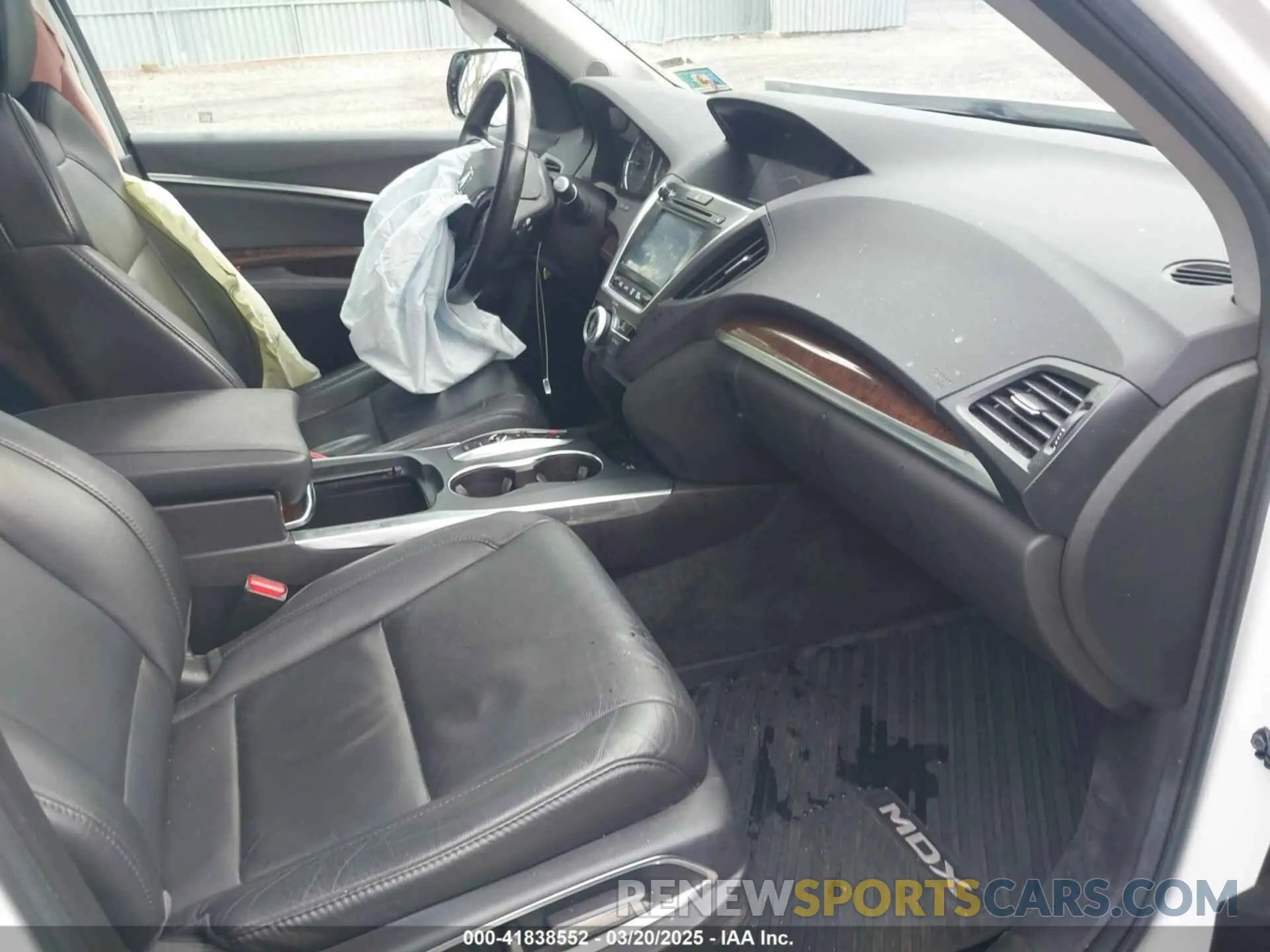 5 Photograph of a damaged car 5J8YD4H36LL002675 ACURA MDX 2020