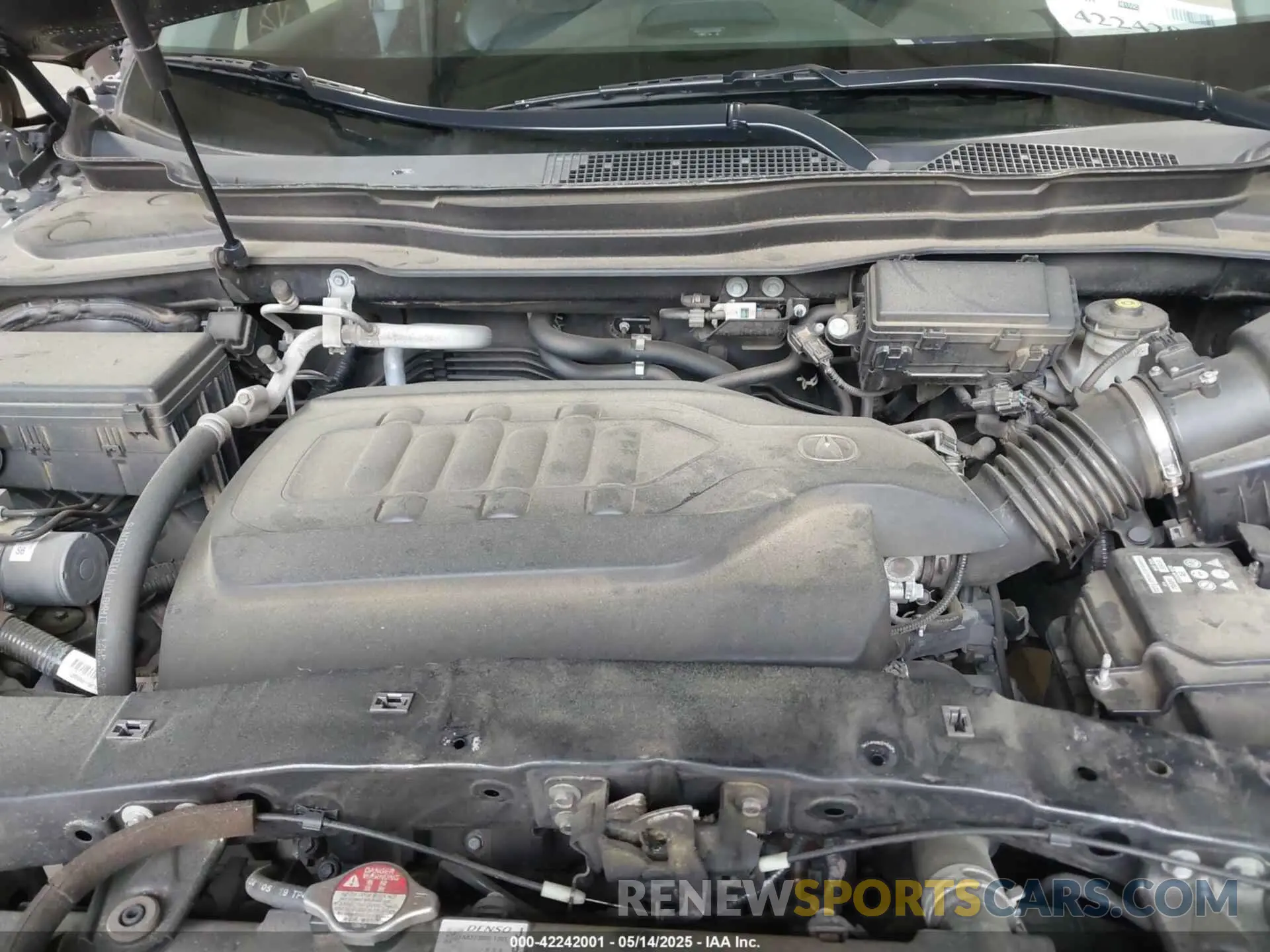 10 Photograph of a damaged car 5J8YD4H36LL019069 ACURA MDX 2020