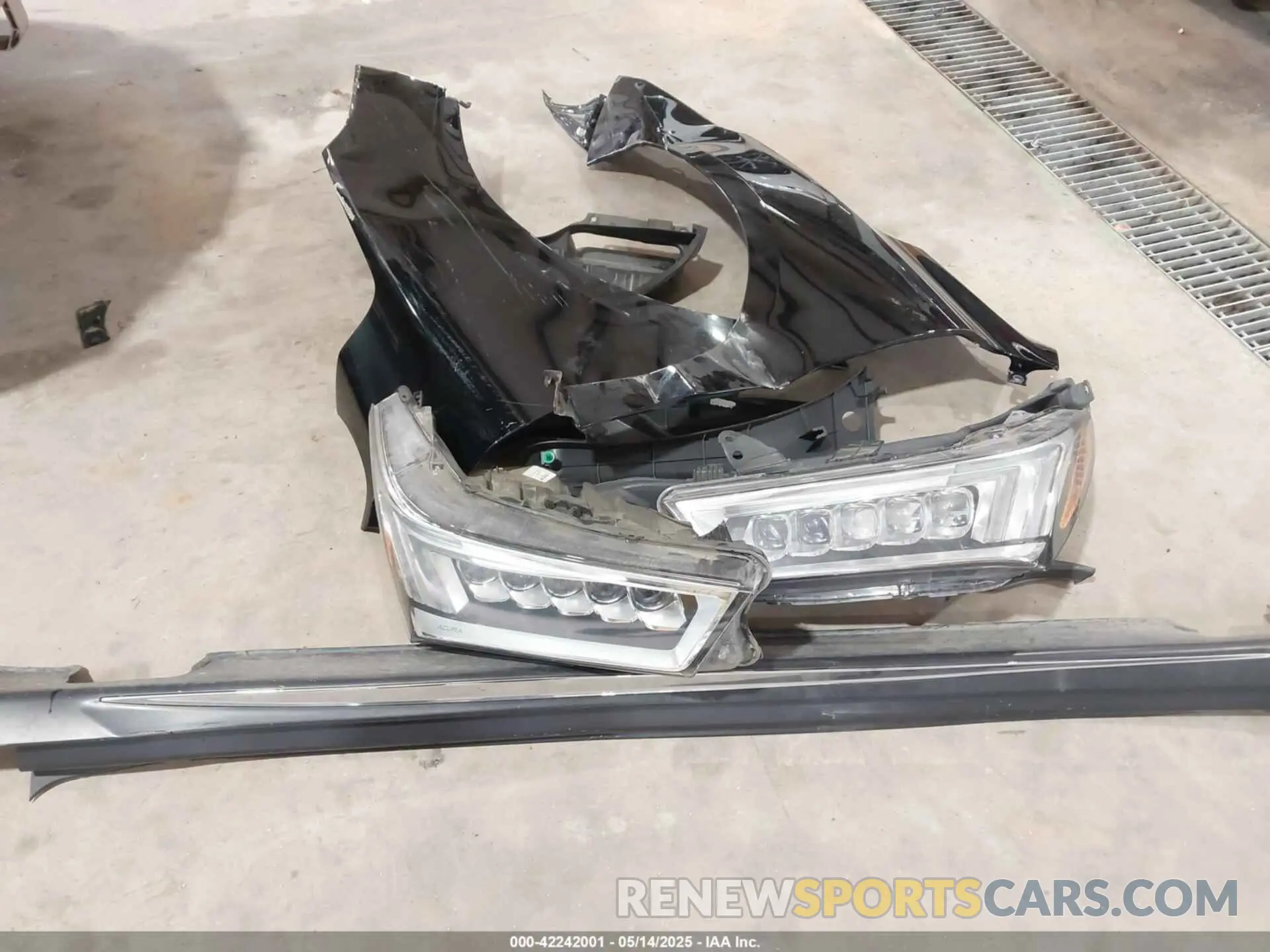 12 Photograph of a damaged car 5J8YD4H36LL019069 ACURA MDX 2020