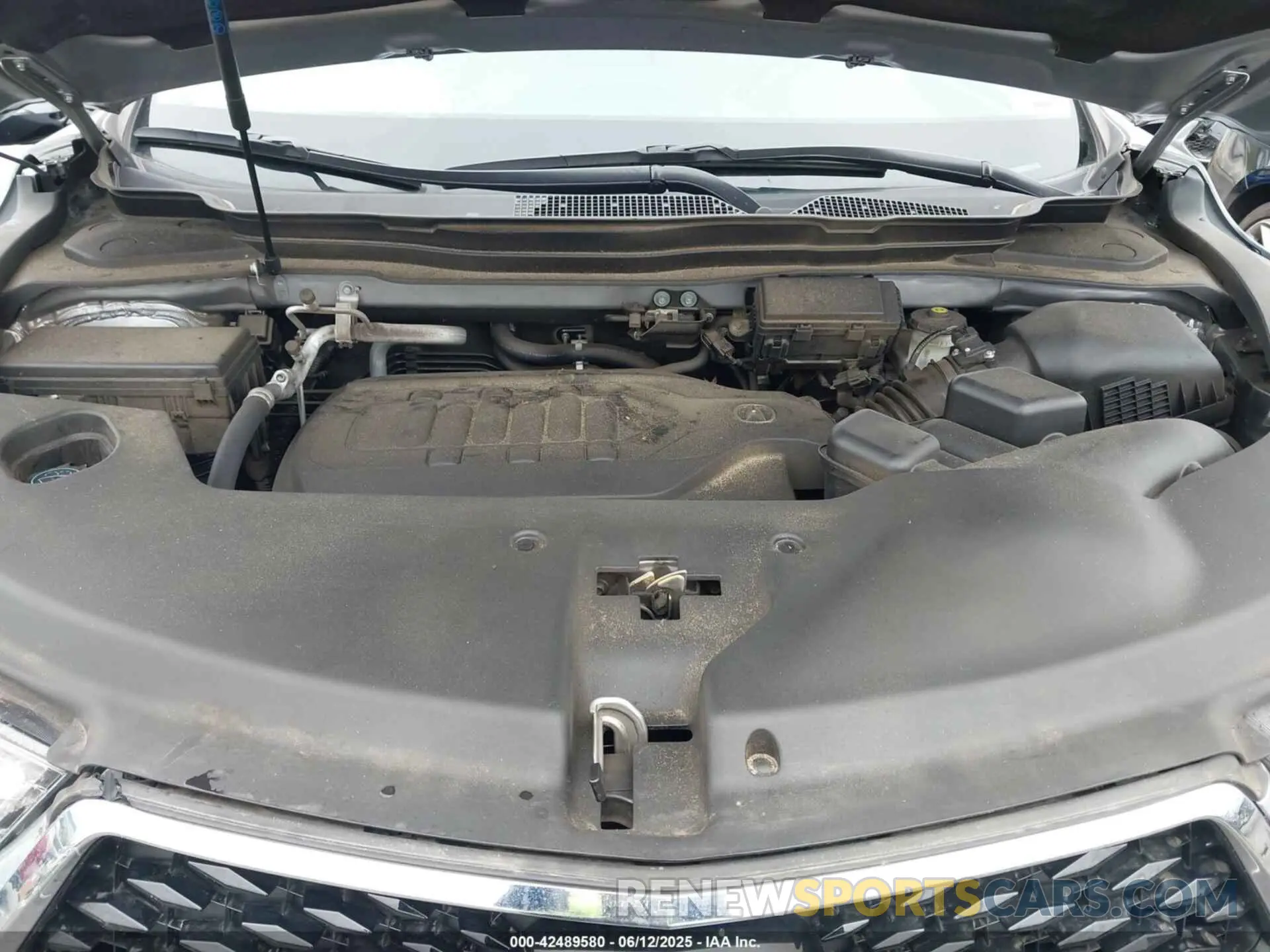 10 Photograph of a damaged car 5J8YD4H36LL043713 ACURA MDX 2020