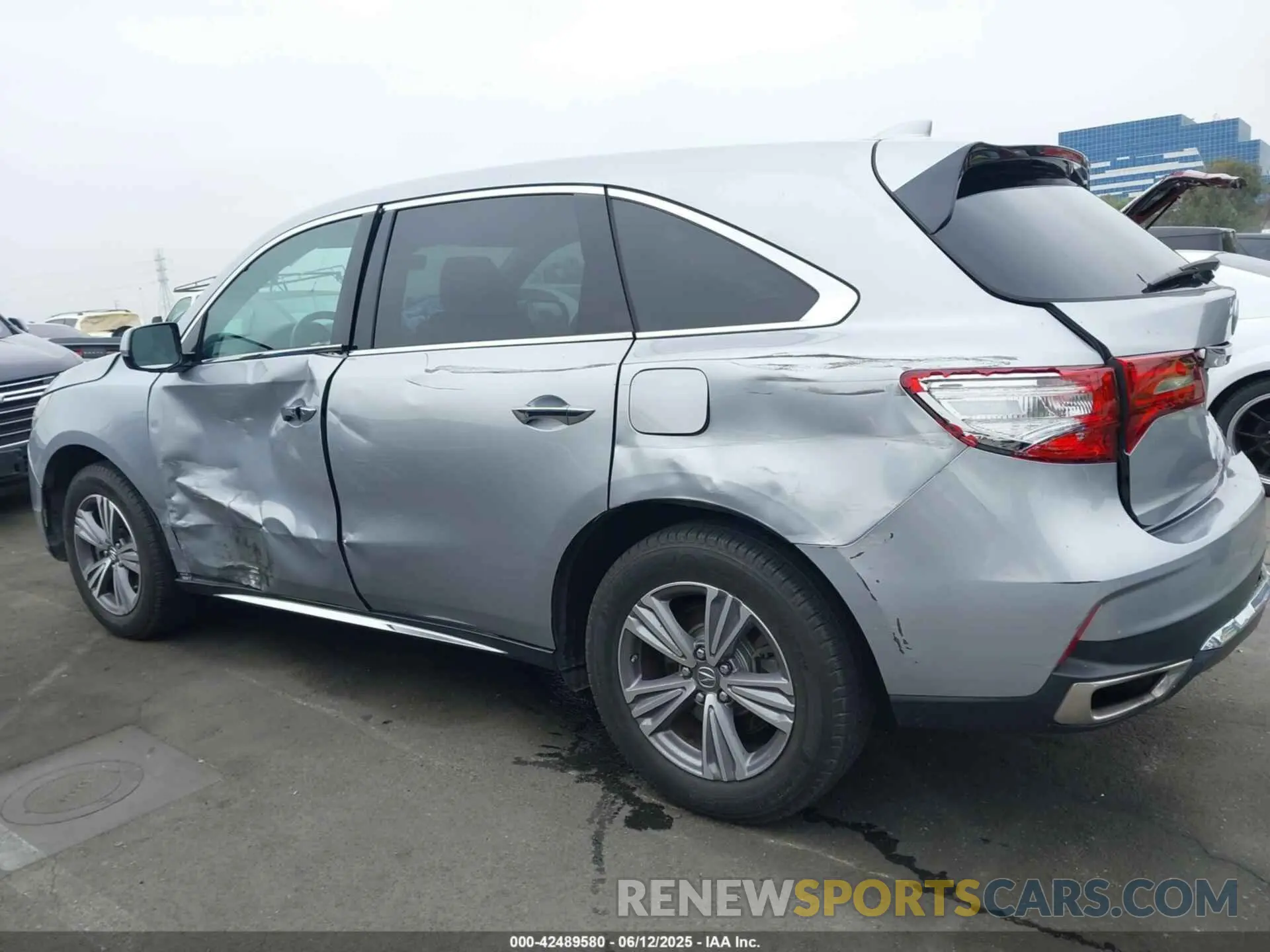 14 Photograph of a damaged car 5J8YD4H36LL043713 ACURA MDX 2020