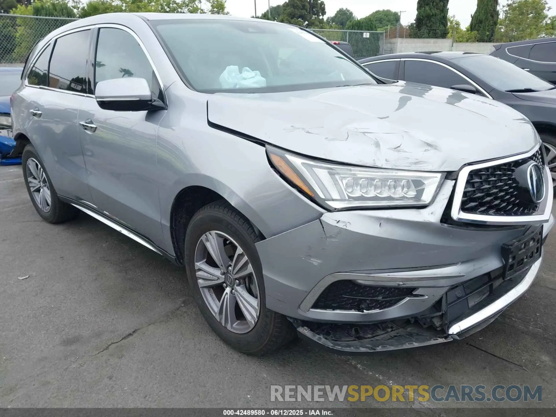 17 Photograph of a damaged car 5J8YD4H36LL043713 ACURA MDX 2020