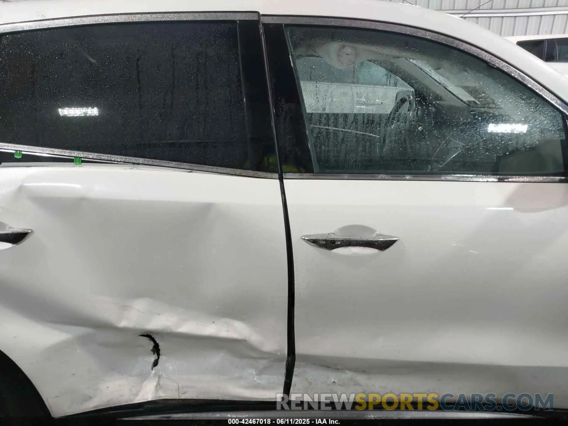13 Photograph of a damaged car 5J8YD4H39LL041941 ACURA MDX 2020