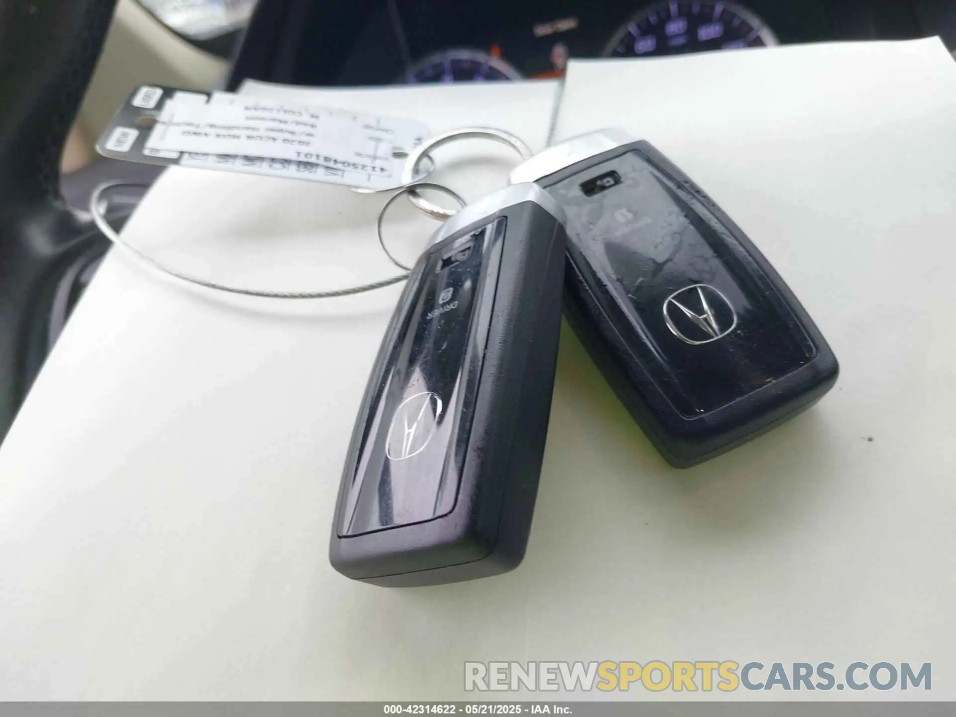 11 Photograph of a damaged car 5J8YD4H50LL013043 ACURA MDX 2020
