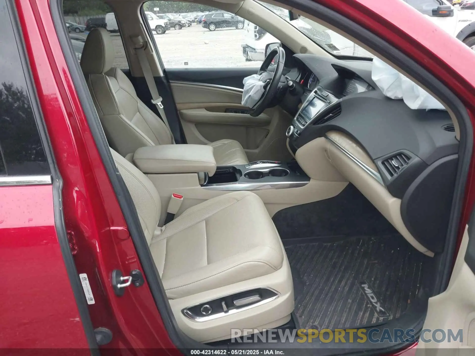 5 Photograph of a damaged car 5J8YD4H50LL013043 ACURA MDX 2020