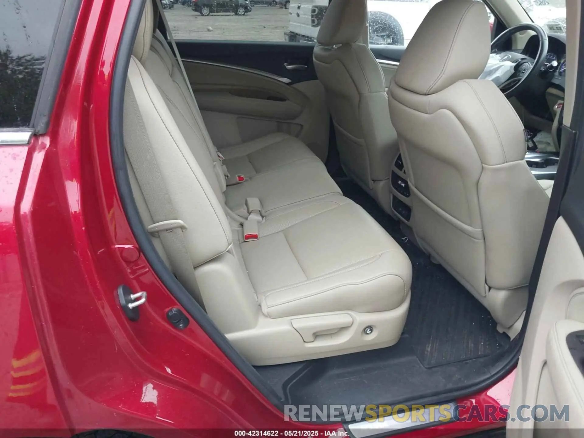 8 Photograph of a damaged car 5J8YD4H50LL013043 ACURA MDX 2020