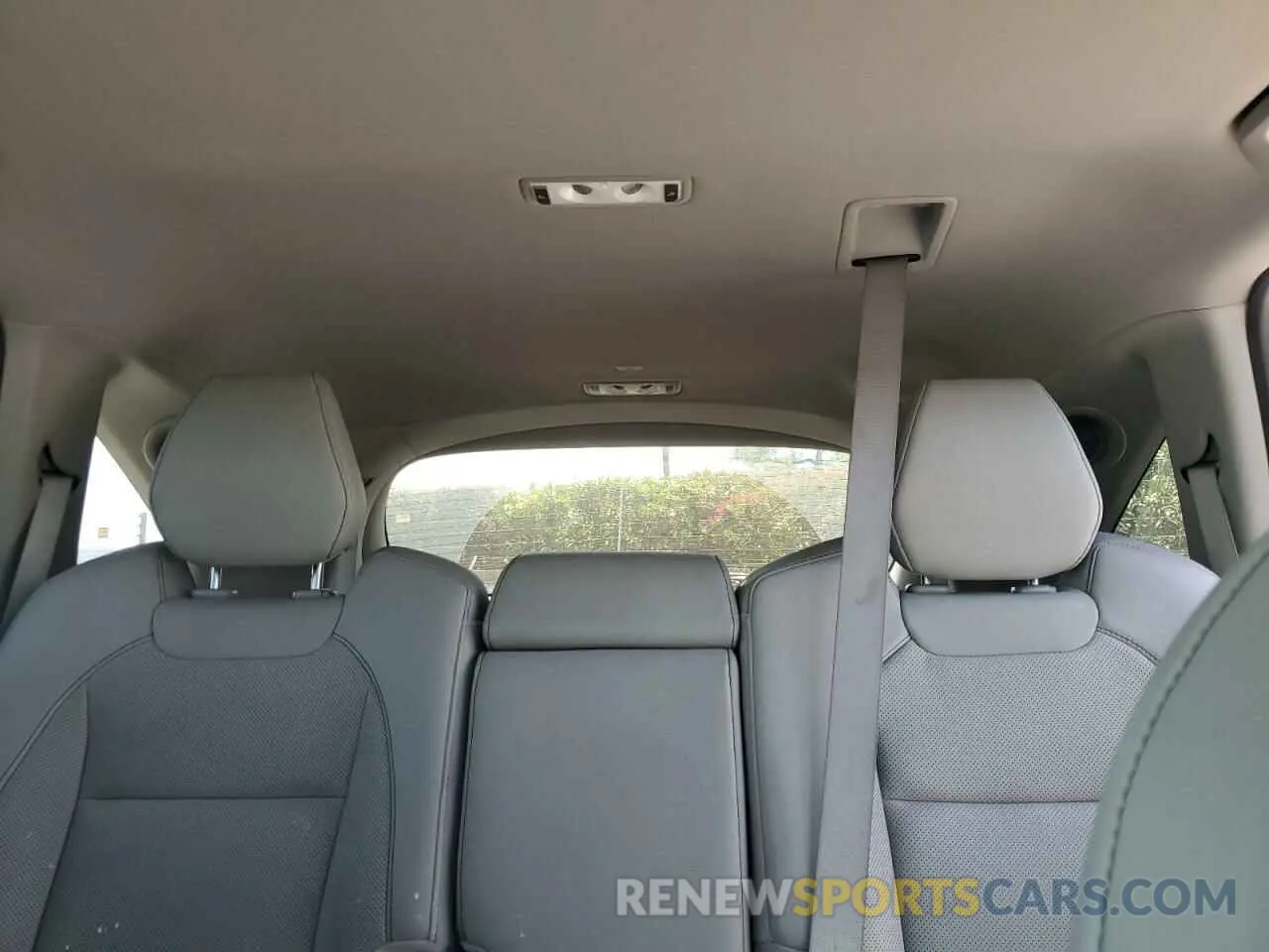 10 Photograph of a damaged car 5J8YD4H50LL027623 ACURA MDX 2020