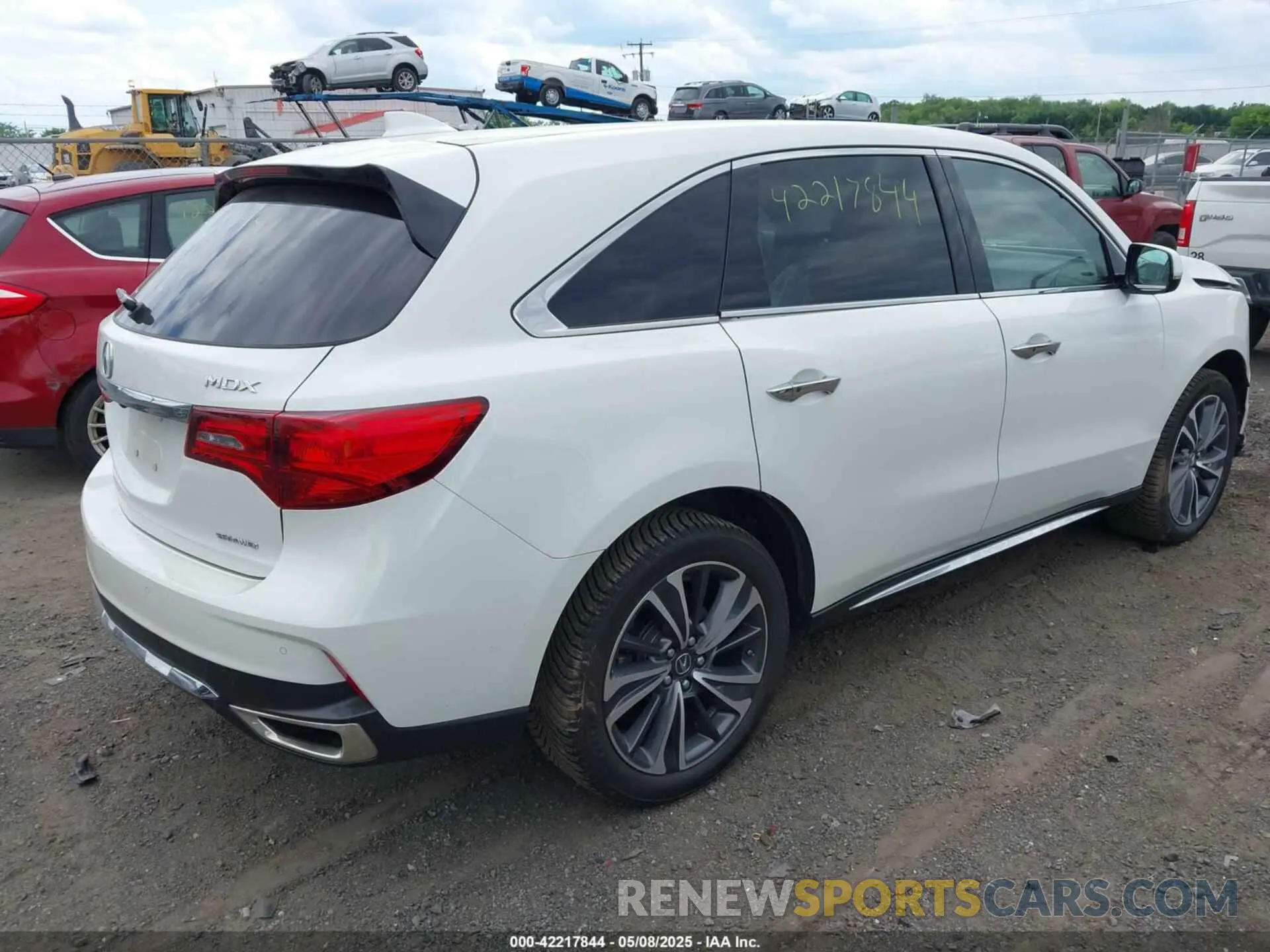 4 Photograph of a damaged car 5J8YD4H51LL020681 ACURA MDX 2020