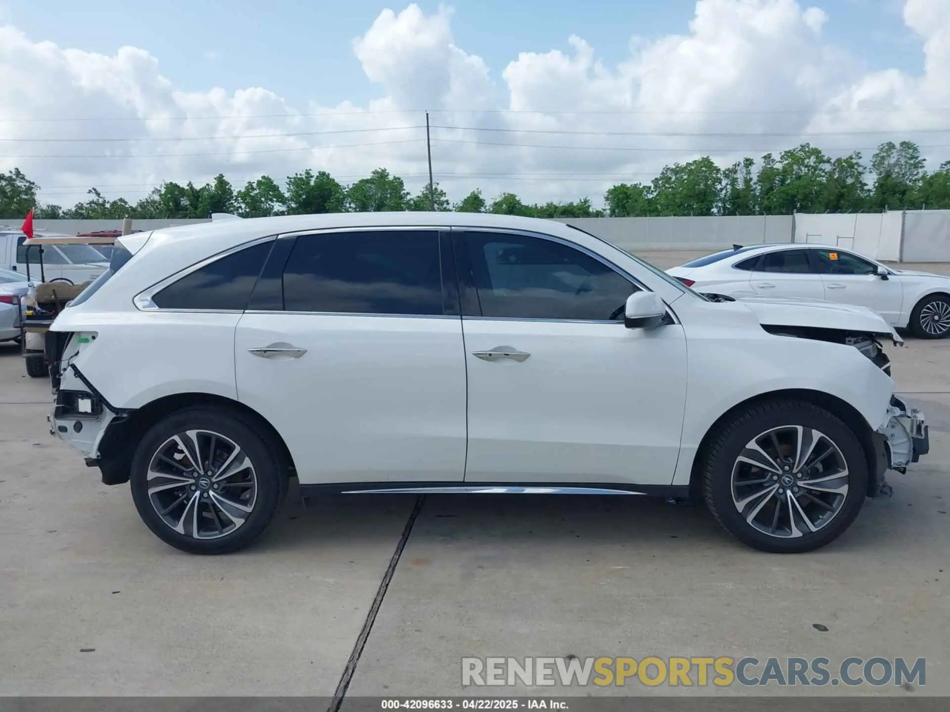14 Photograph of a damaged car 5J8YD4H53LL023341 ACURA MDX 2020