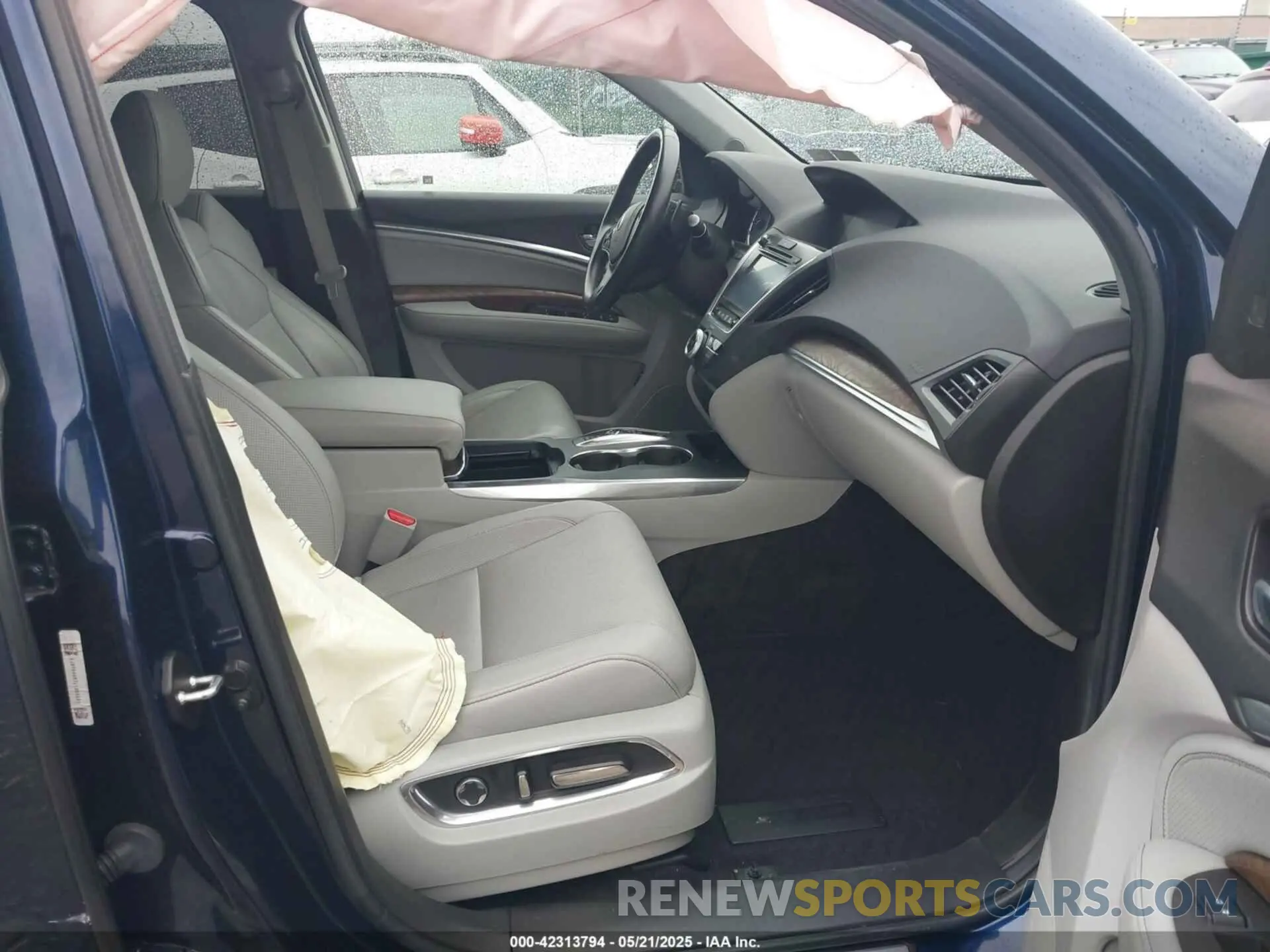 5 Photograph of a damaged car 5J8YD4H57LL003061 ACURA MDX 2020