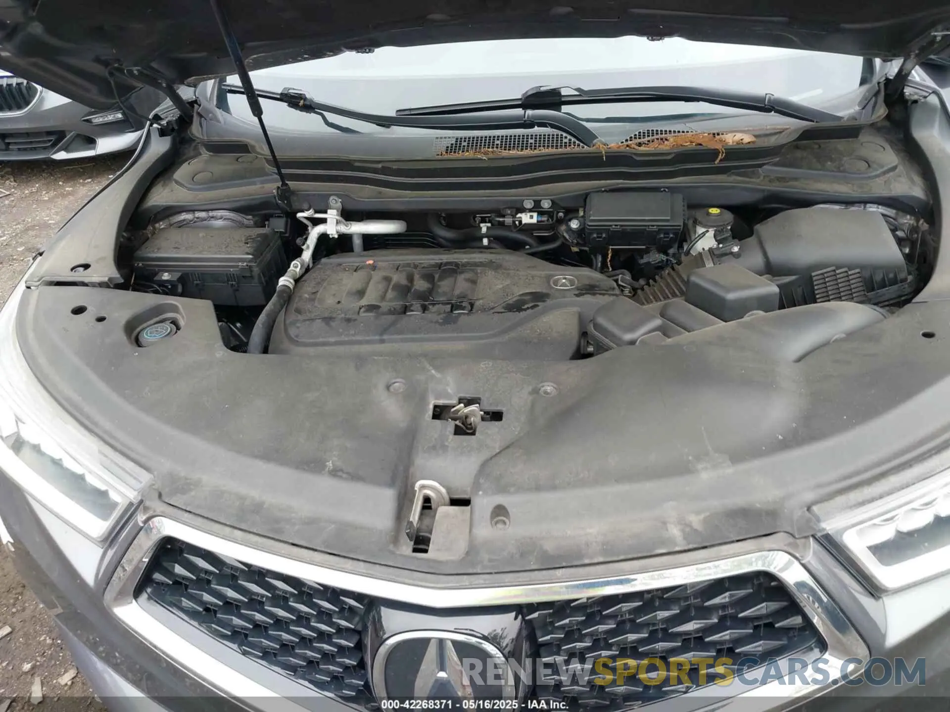 10 Photograph of a damaged car 5J8YD4H59LL033422 ACURA MDX 2020
