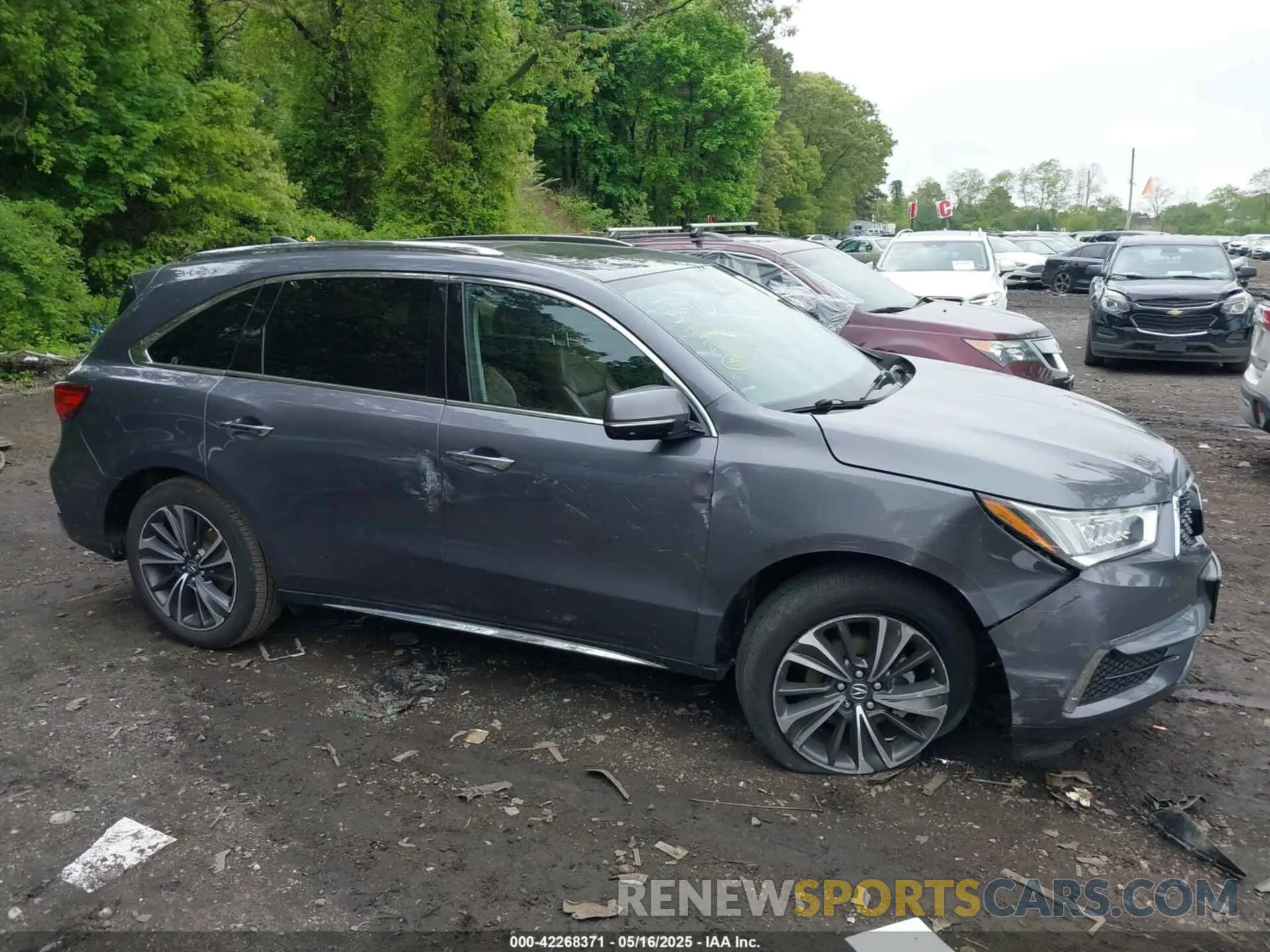 13 Photograph of a damaged car 5J8YD4H59LL033422 ACURA MDX 2020