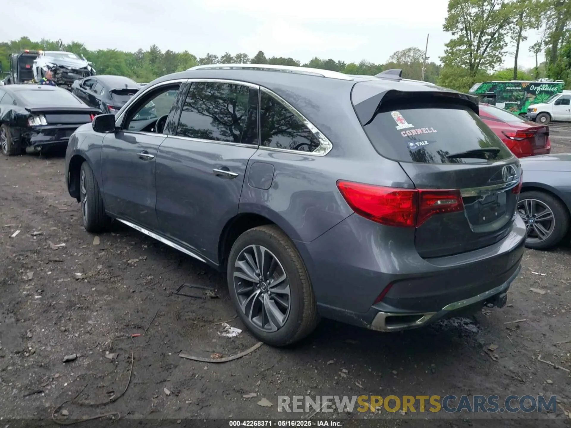3 Photograph of a damaged car 5J8YD4H59LL033422 ACURA MDX 2020
