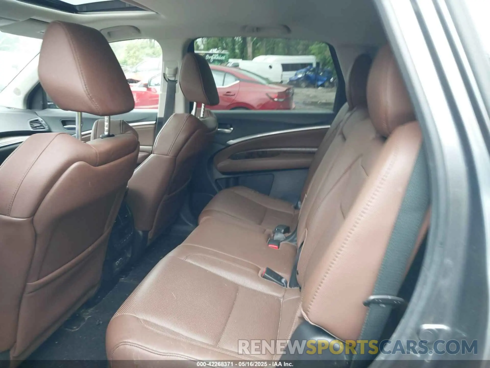8 Photograph of a damaged car 5J8YD4H59LL033422 ACURA MDX 2020