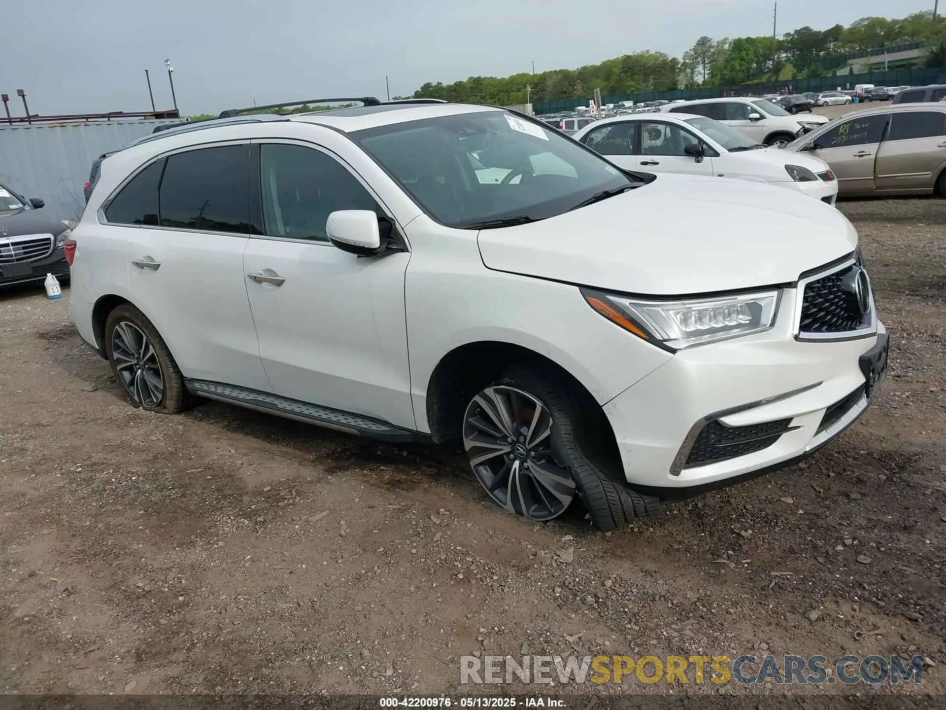1 Photograph of a damaged car 5J8YD4H5XLL005970 ACURA MDX 2020