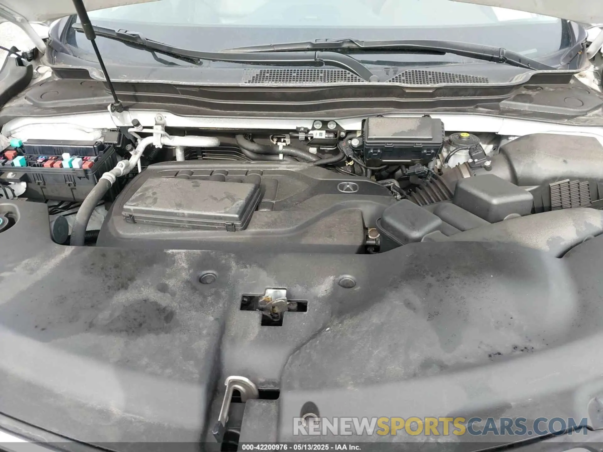 10 Photograph of a damaged car 5J8YD4H5XLL005970 ACURA MDX 2020