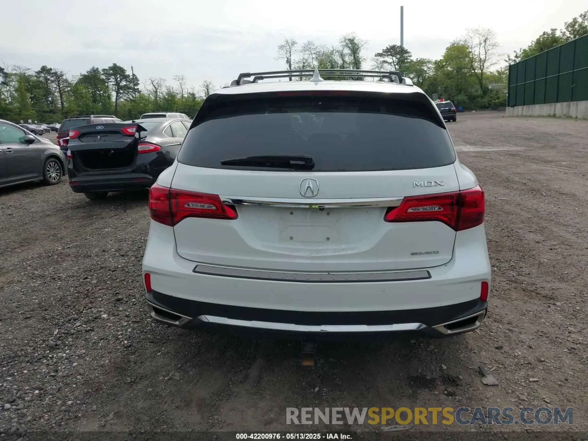 16 Photograph of a damaged car 5J8YD4H5XLL005970 ACURA MDX 2020