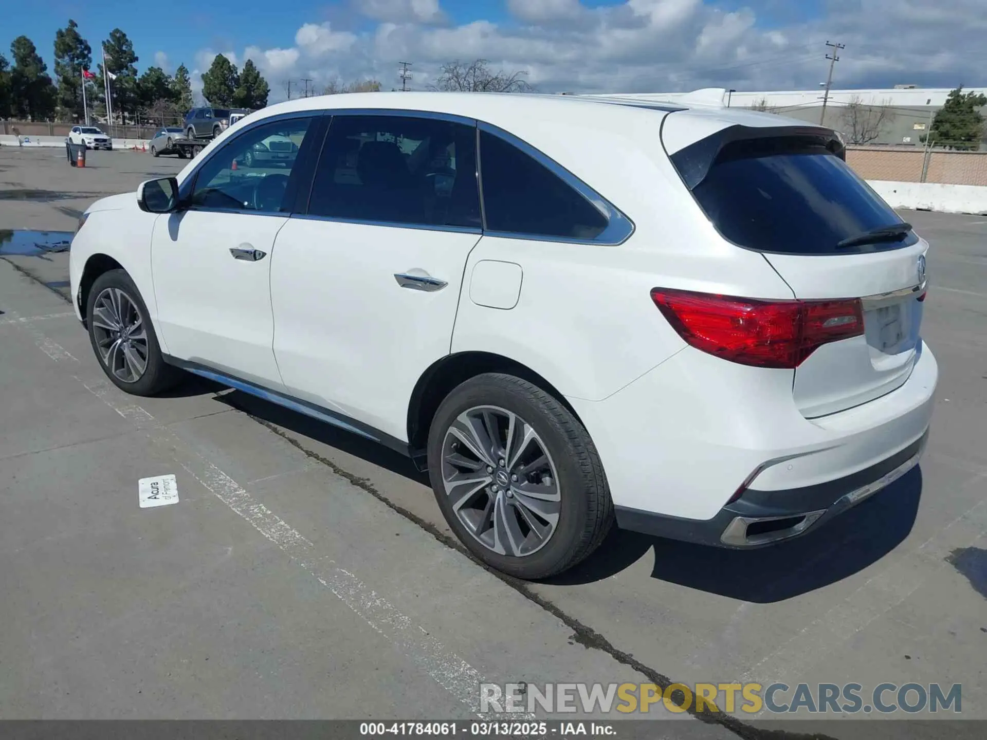 3 Photograph of a damaged car 5J8YD4H5XLL027919 ACURA MDX 2020