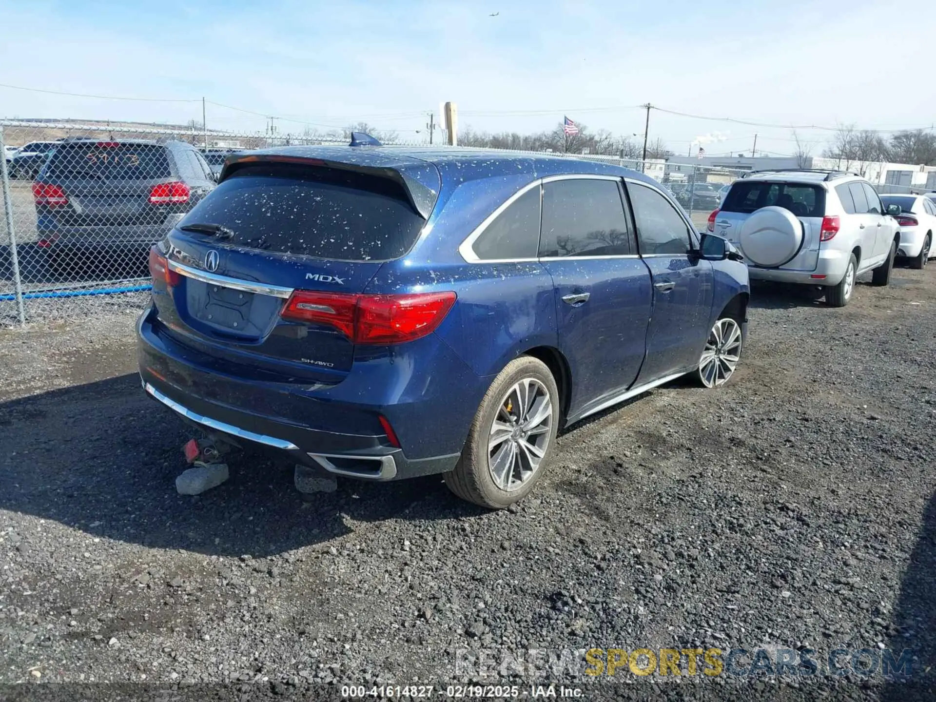 4 Photograph of a damaged car 5J8YD4H74LL001950 ACURA MDX 2020