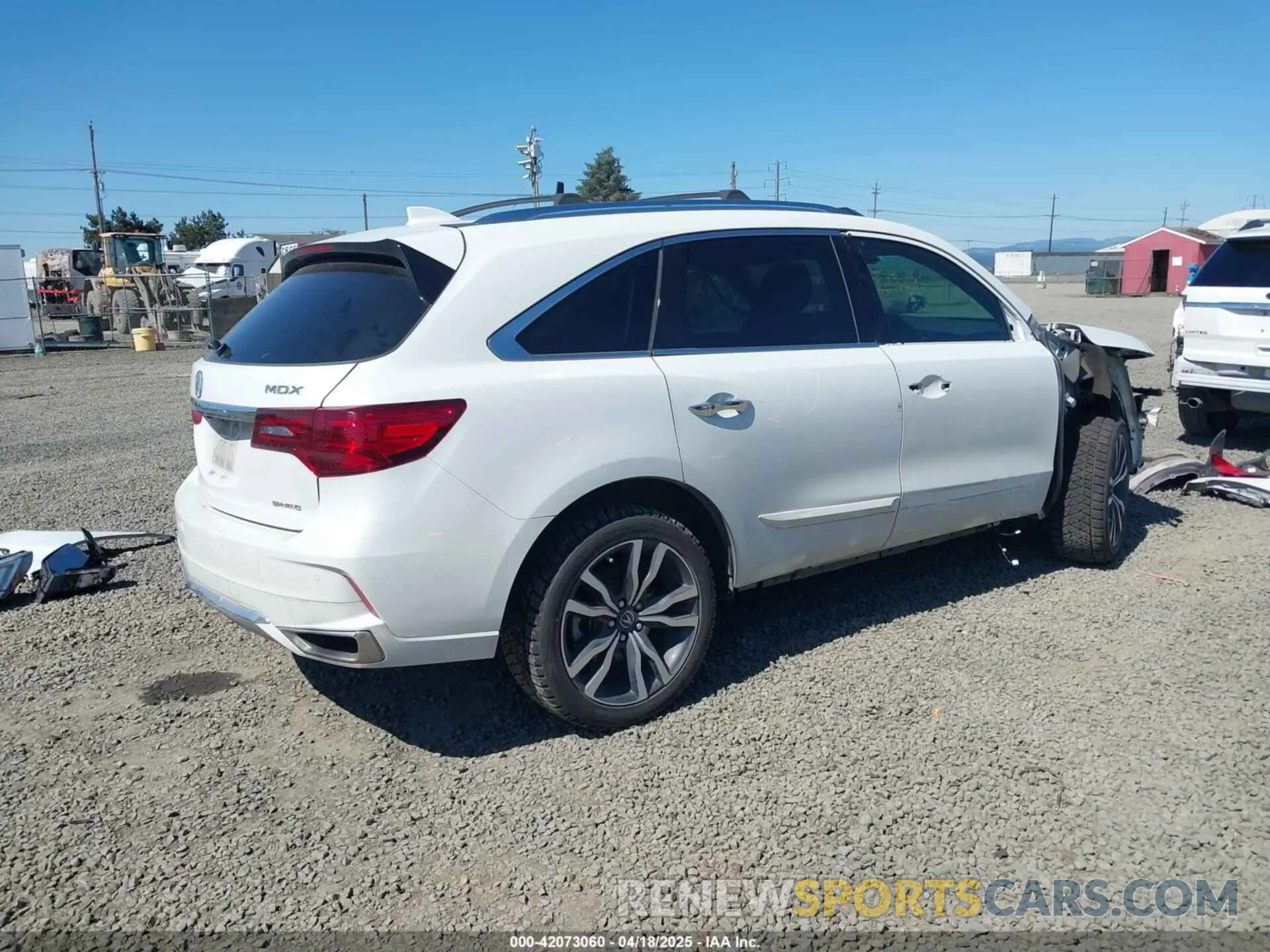 4 Photograph of a damaged car 5J8YD4H84LL028655 ACURA MDX 2020