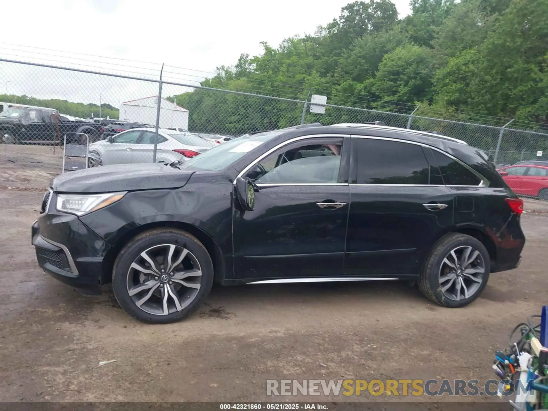 14 Photograph of a damaged car 5J8YD4H8XLL014470 ACURA MDX 2020