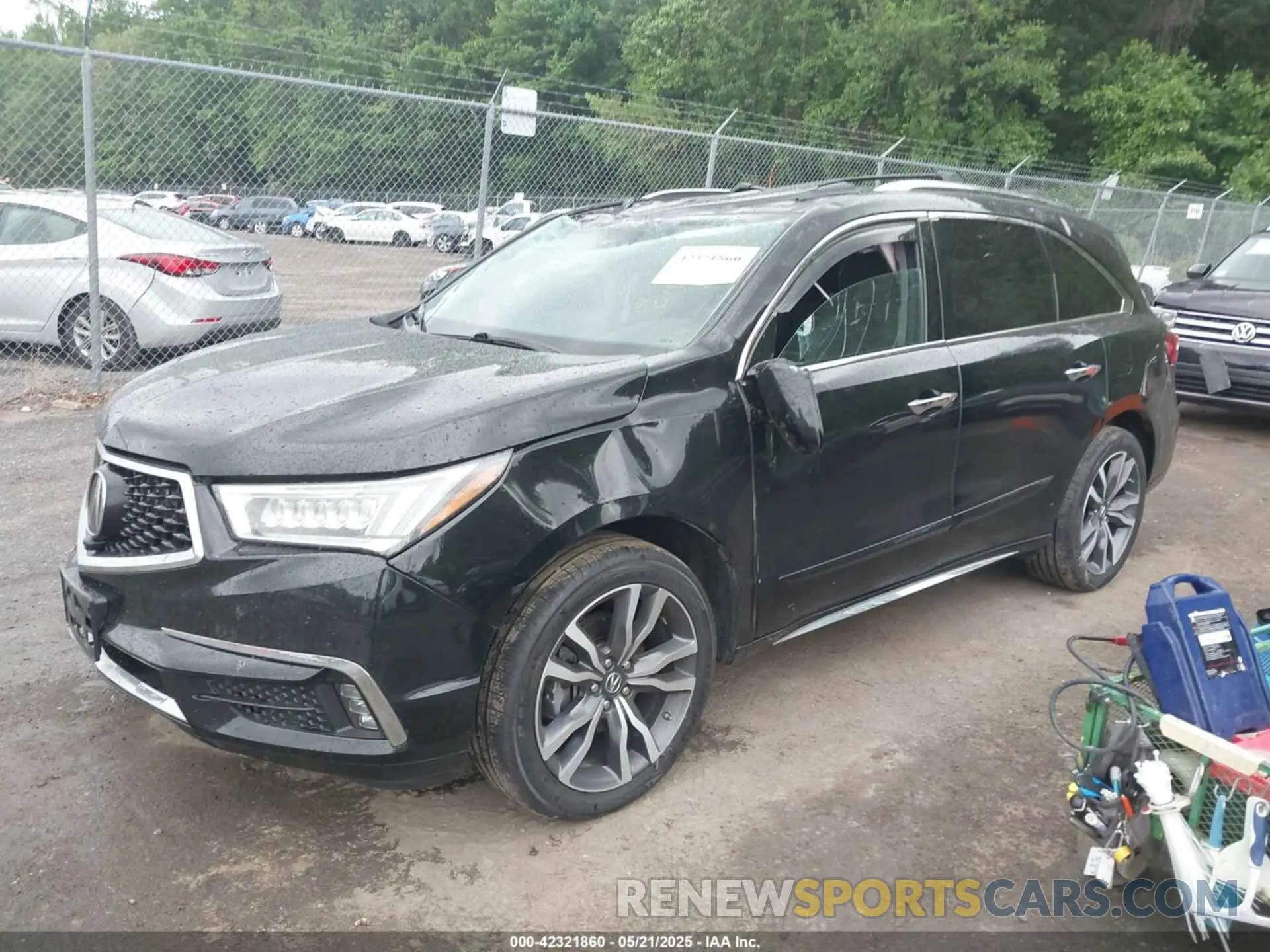 2 Photograph of a damaged car 5J8YD4H8XLL014470 ACURA MDX 2020