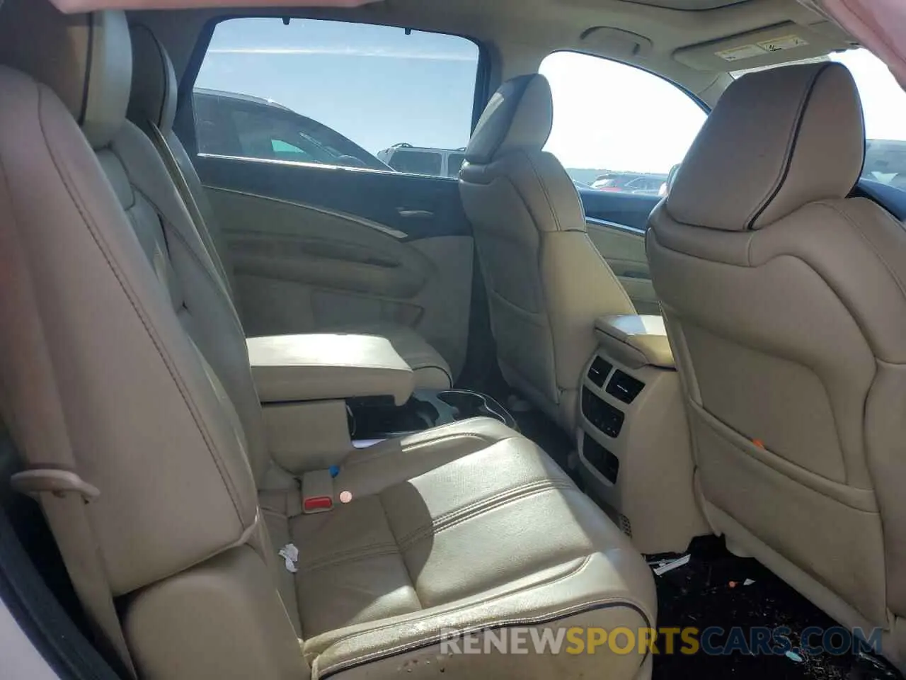 10 Photograph of a damaged car 5J8YD7H72LL000992 ACURA MDX 2020